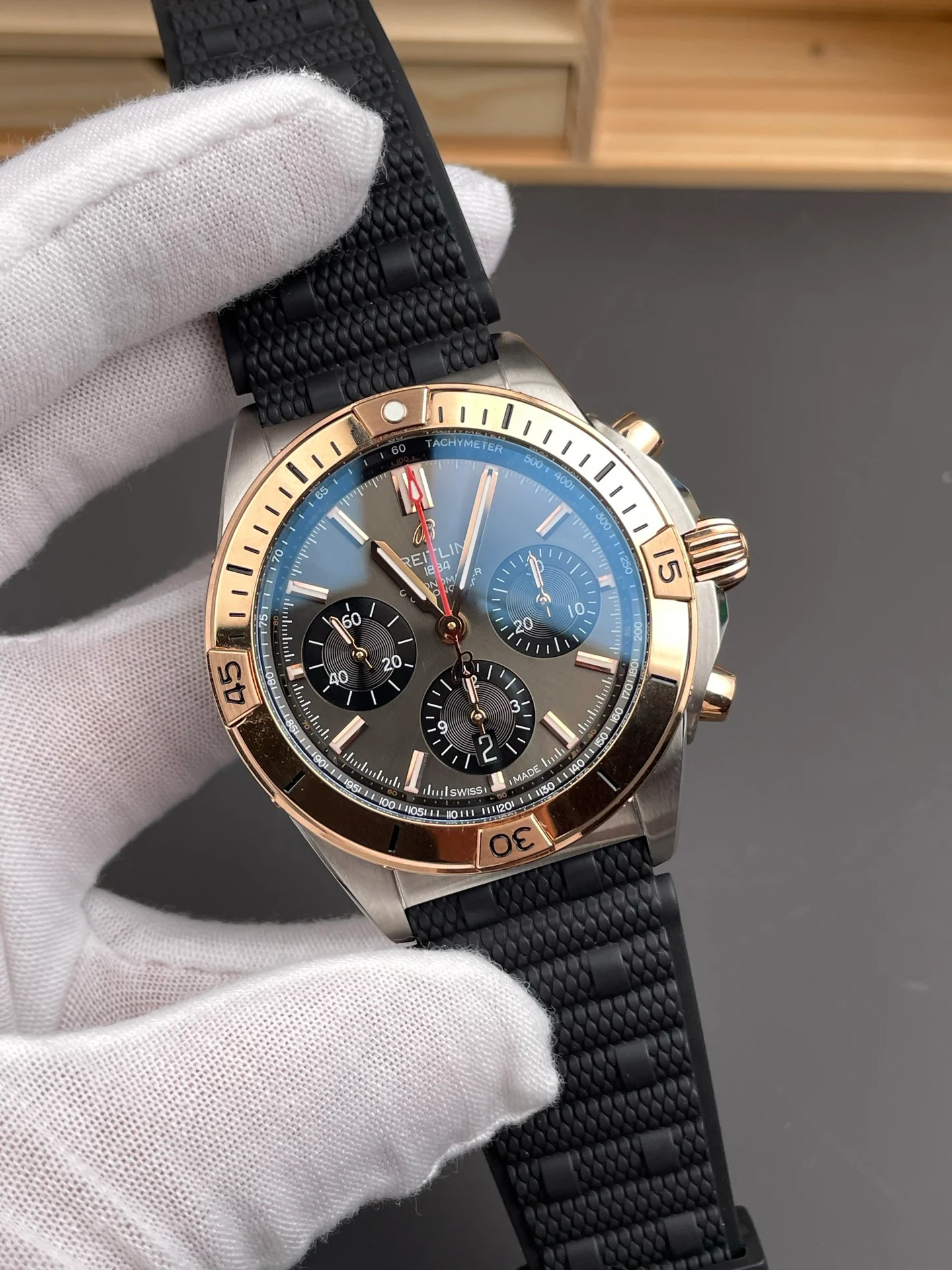 Chronomat B01 Two-tone Rose Gold Grey Dial