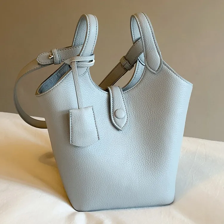 Lyra Bucket Tote