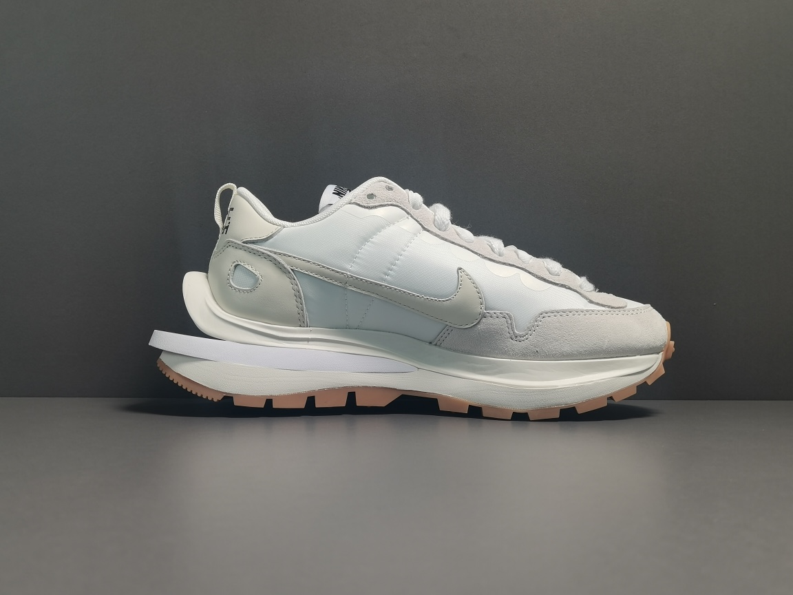GOD SACAI X NK VAPORWAFFLE “SAIL”