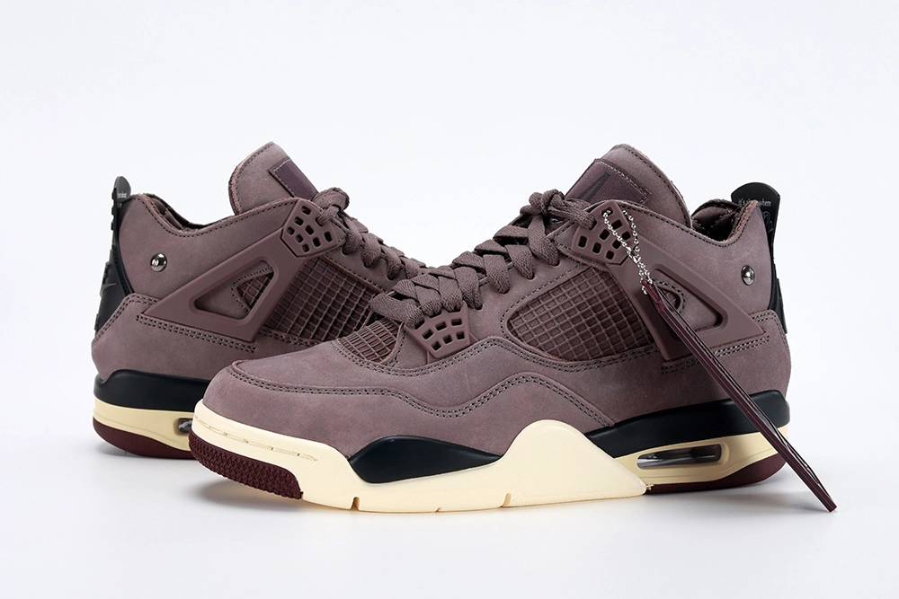 A Ma Maniére X Jordan 4 Retro 'Violet Ore' 2022