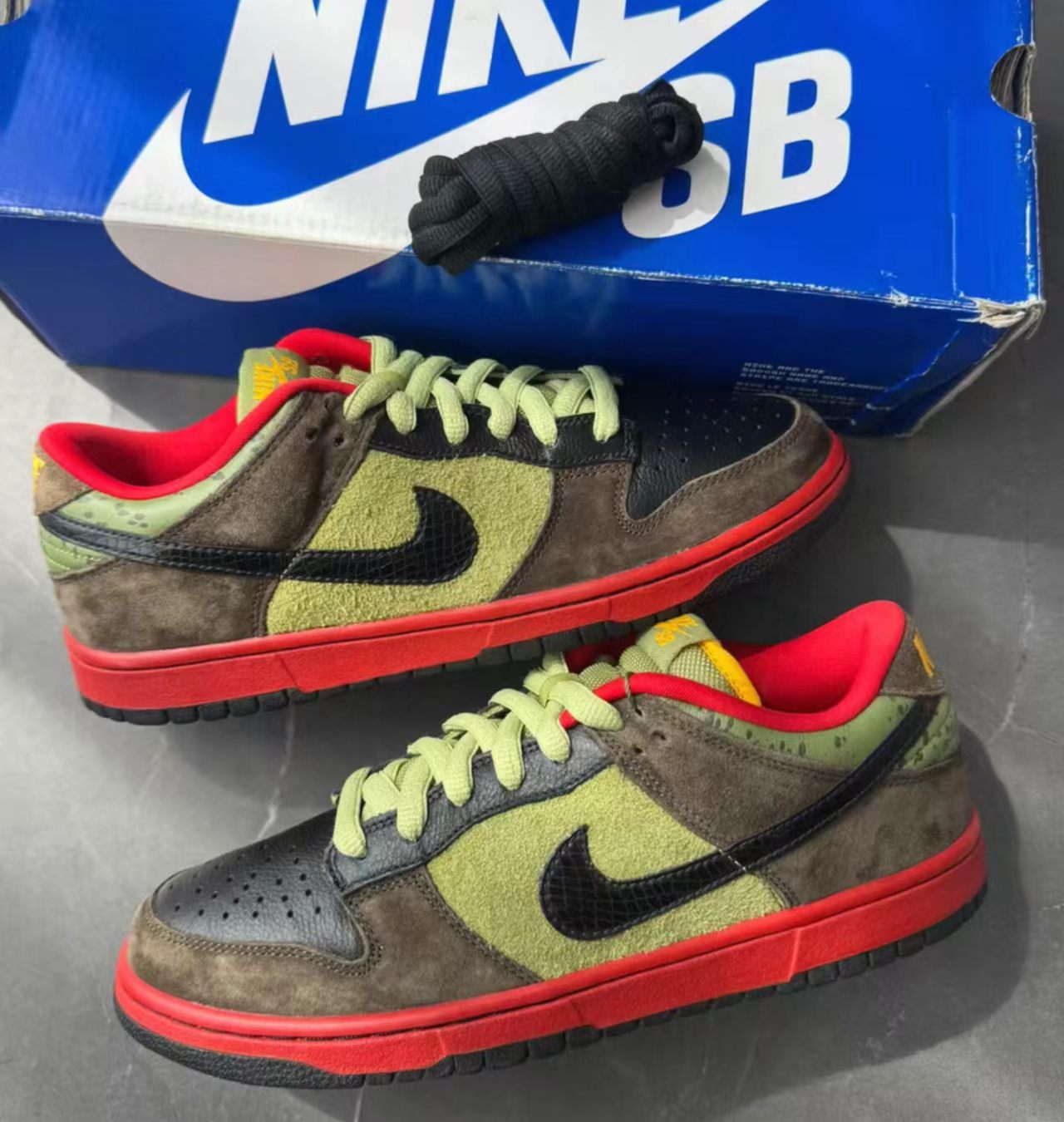 Nike Dunk Low Brown Olive Snake Swoosh Red Outsole