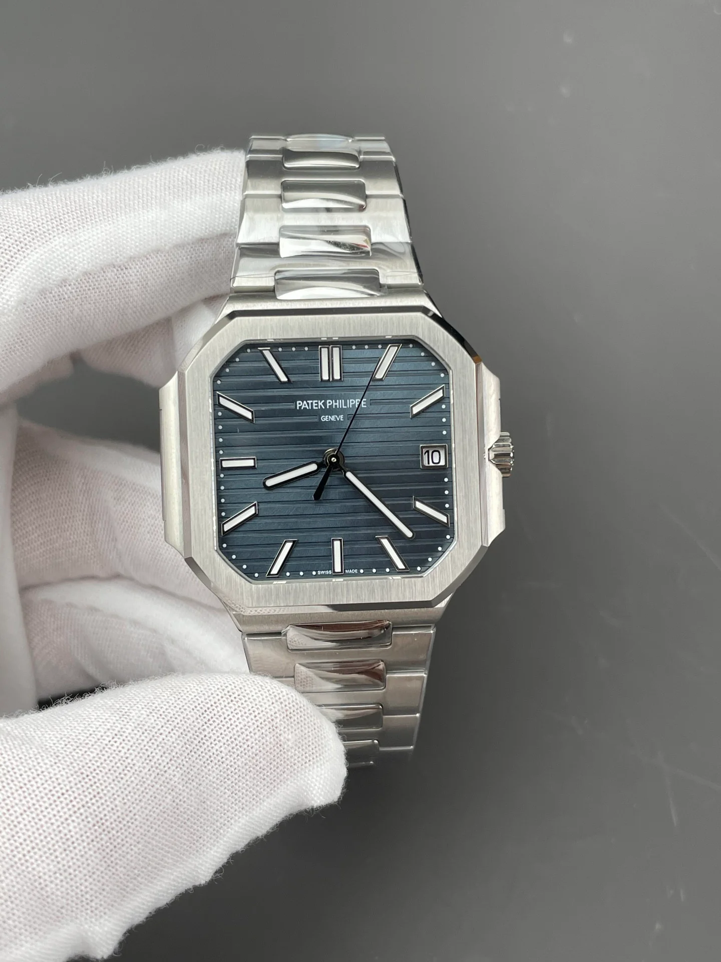 Patek Cubitus 7128 Blue Dial (Small TV)