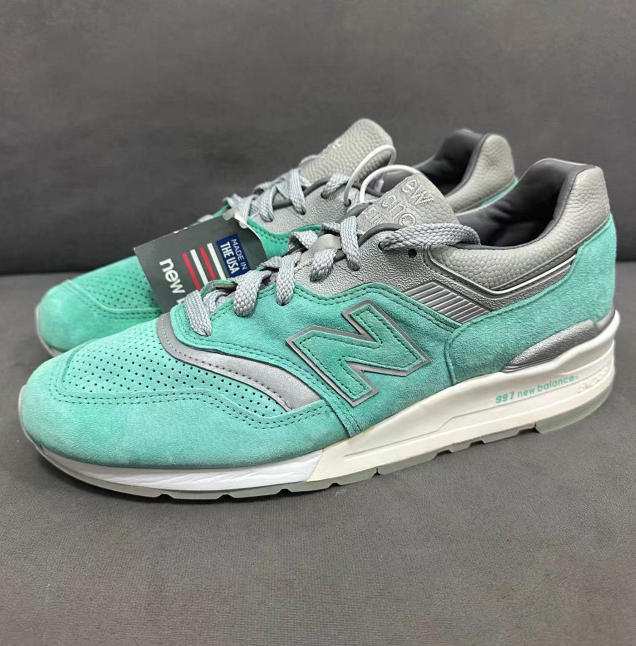 New Balance 997 