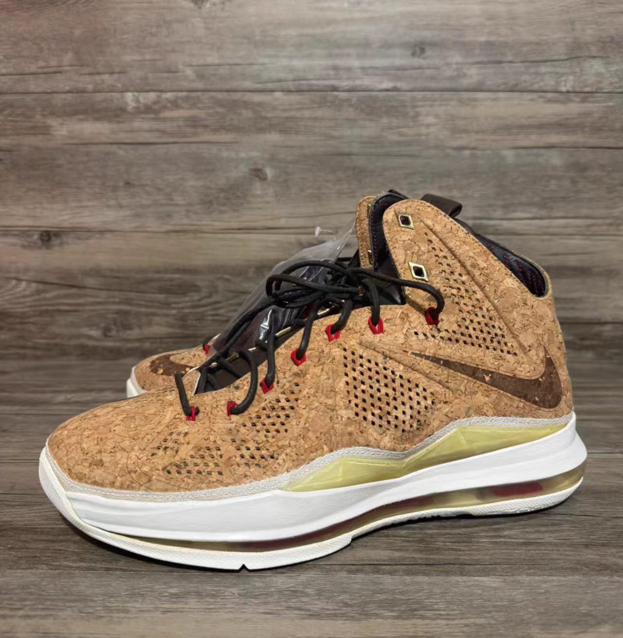 Nike LeBron 10 EXT QS 