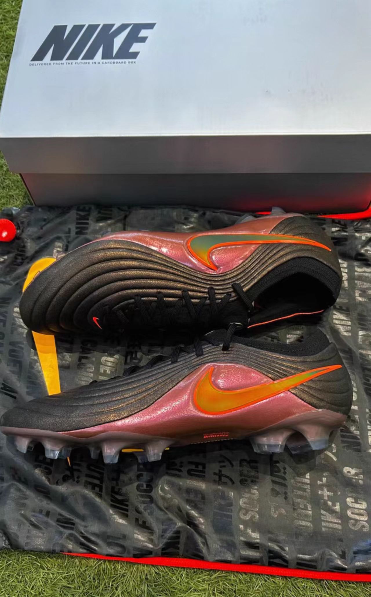 Nike Tiempo Legend 11 Elite FG "Dark Smoke / Metallic Copper / Bright Mango