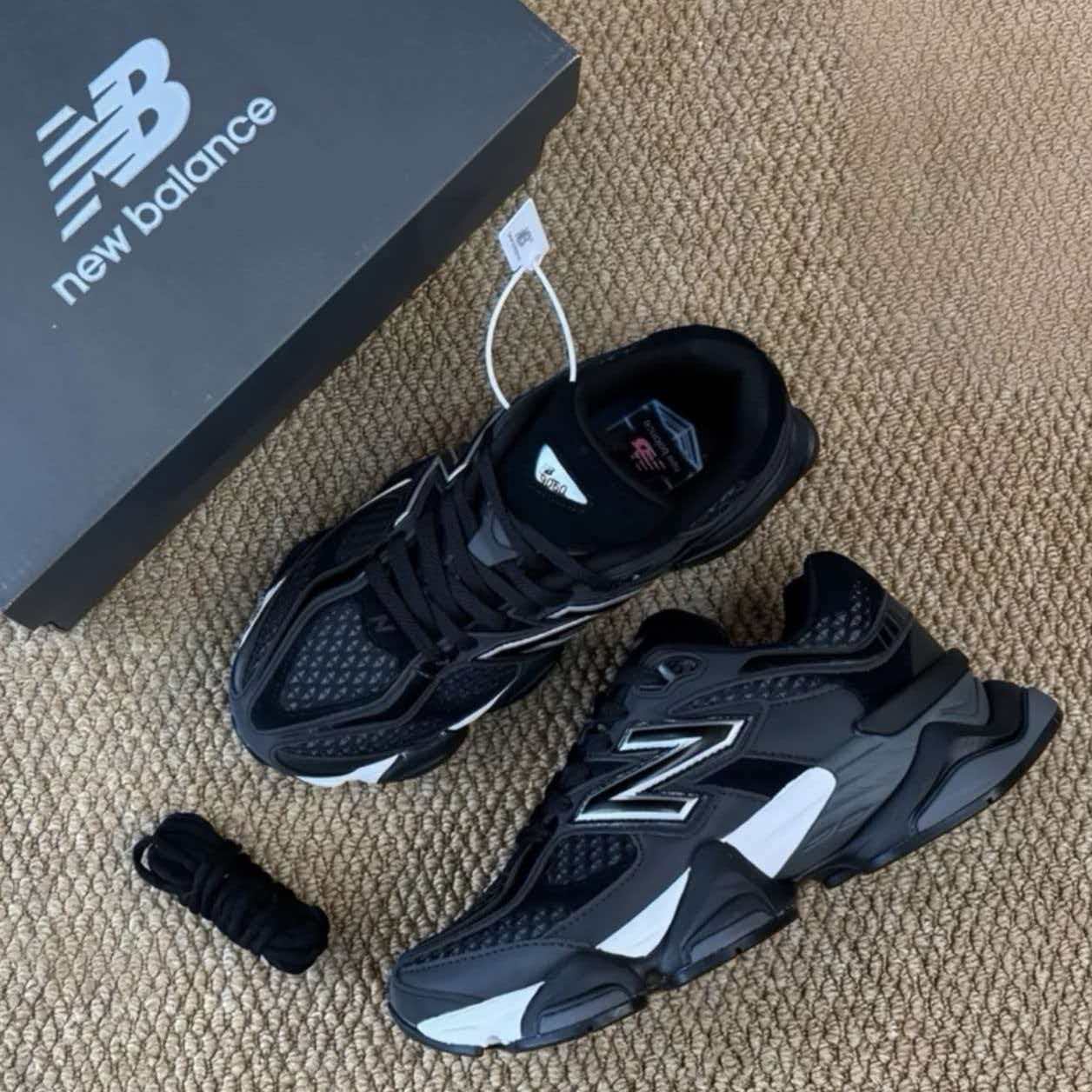 New Balance 9060 