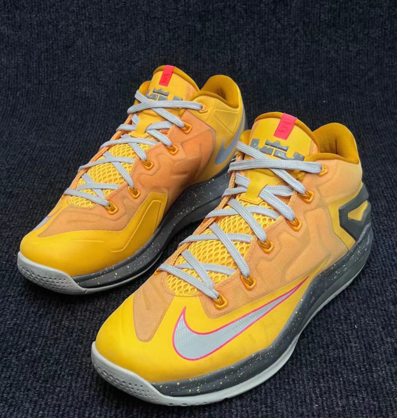 Nike LeBron XI Low 