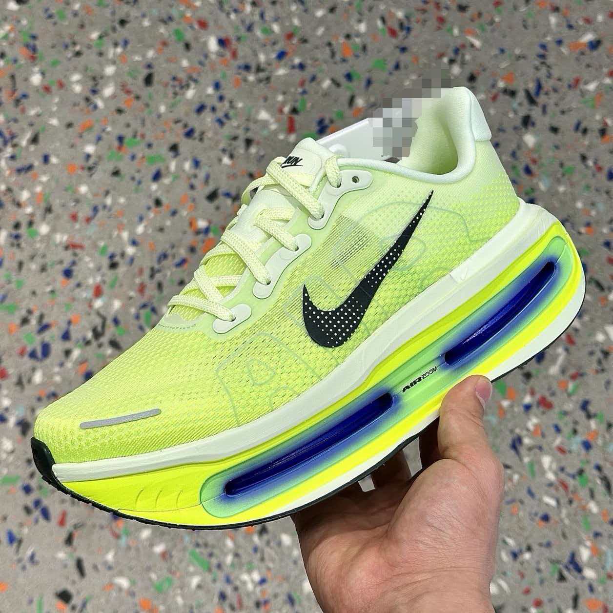 Nike Vomero Premium 