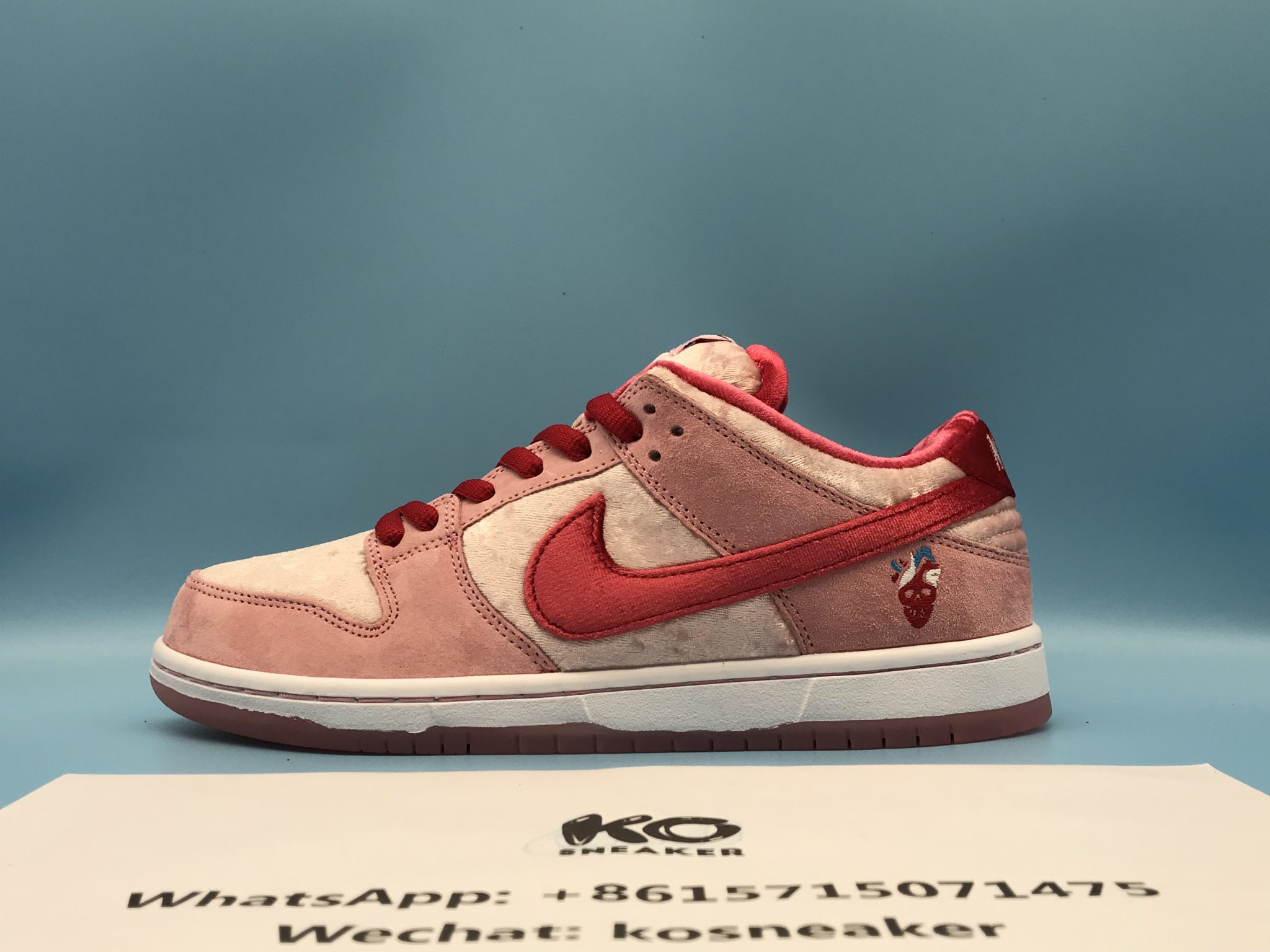 KO STRANGELOVE X SB DUNK LOW CT2552-800
