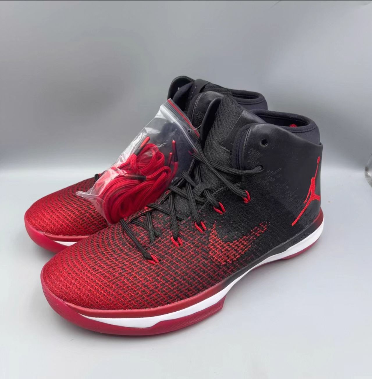 Air Jordan XXXI "Bred"