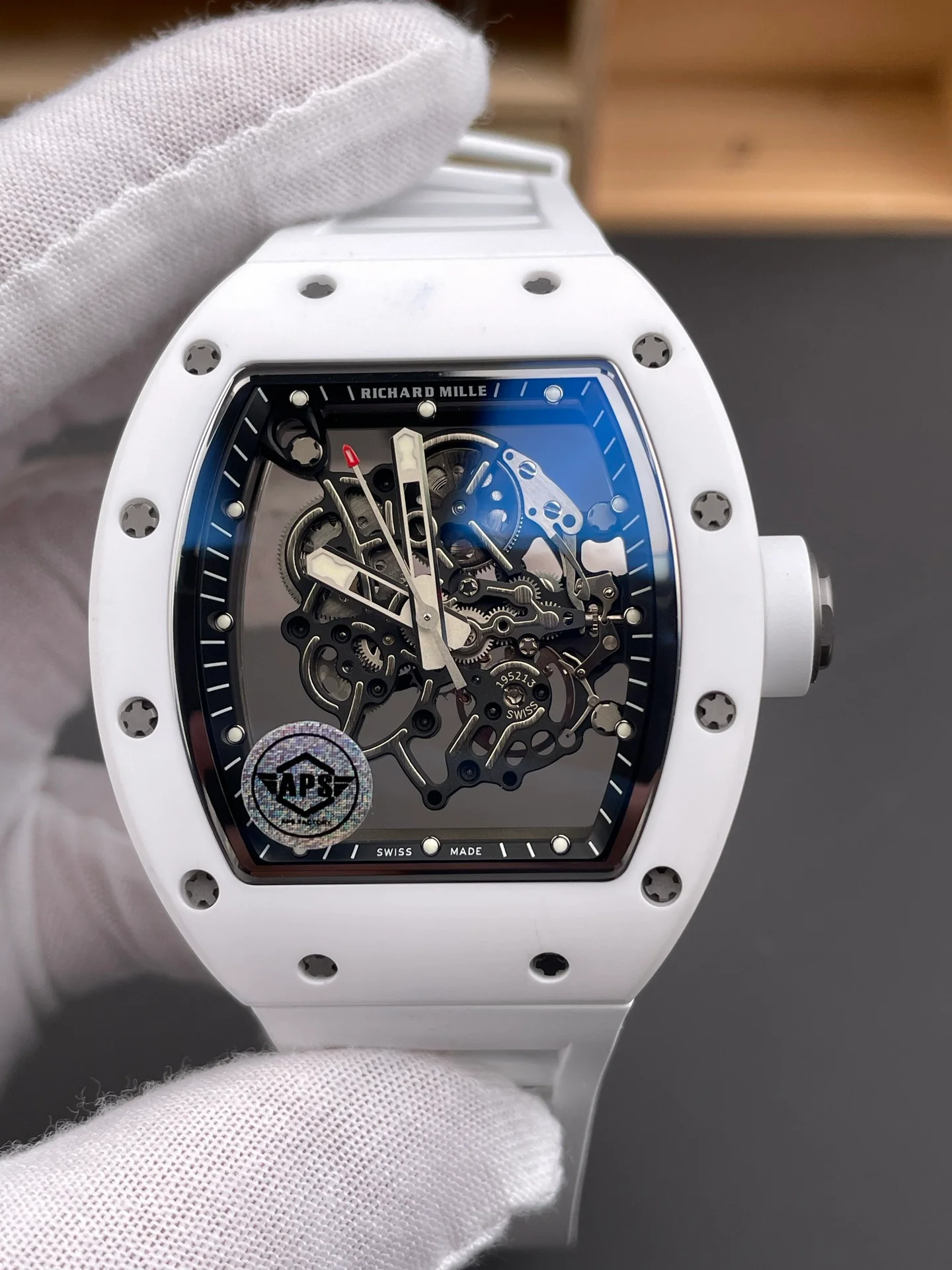 RM055 White Ceramic