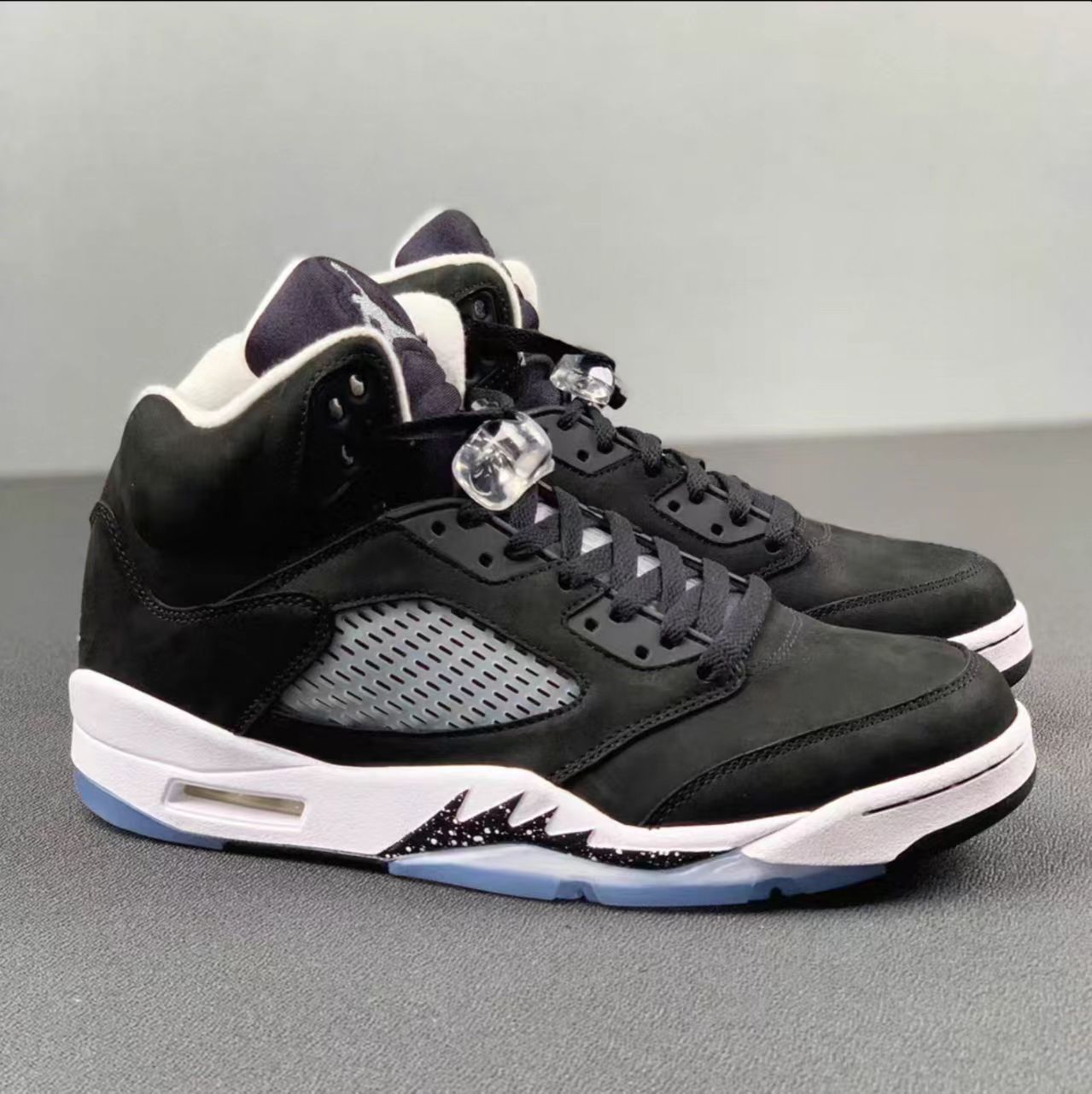 Air Jordan 5 Retro "Moonlight / Oreo"