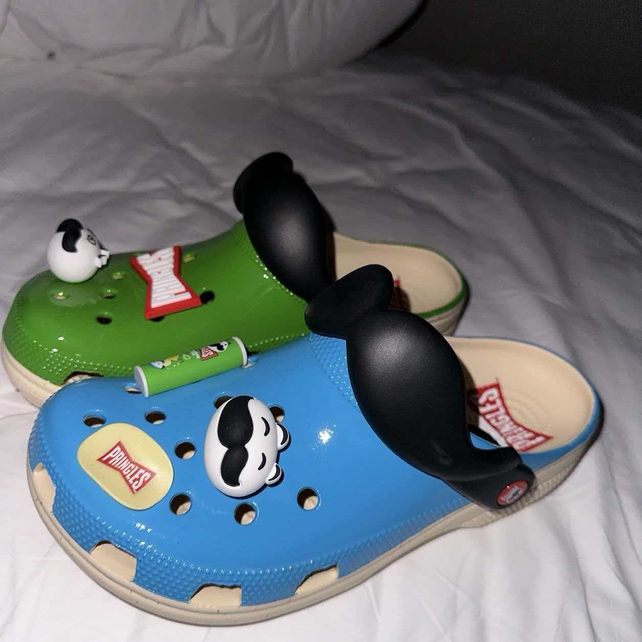 Crocs x Peanuts Snoopy Classic Clog