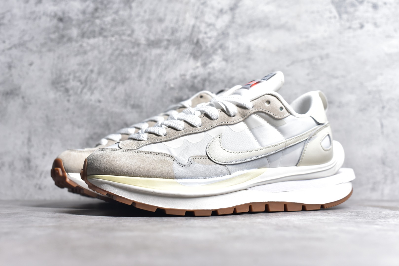 LJ BATCH NIKE VAPORWAFFLE SACAI SAIL GUM DD1875-100