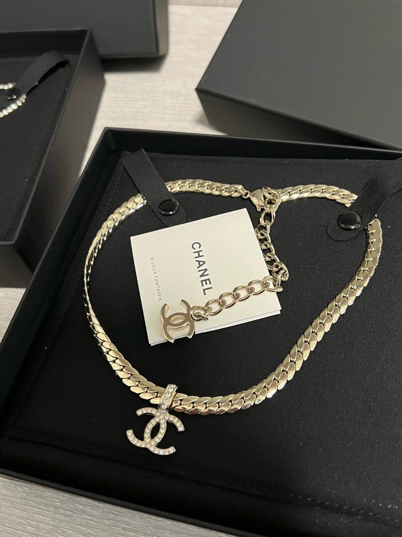 Necklace Choker