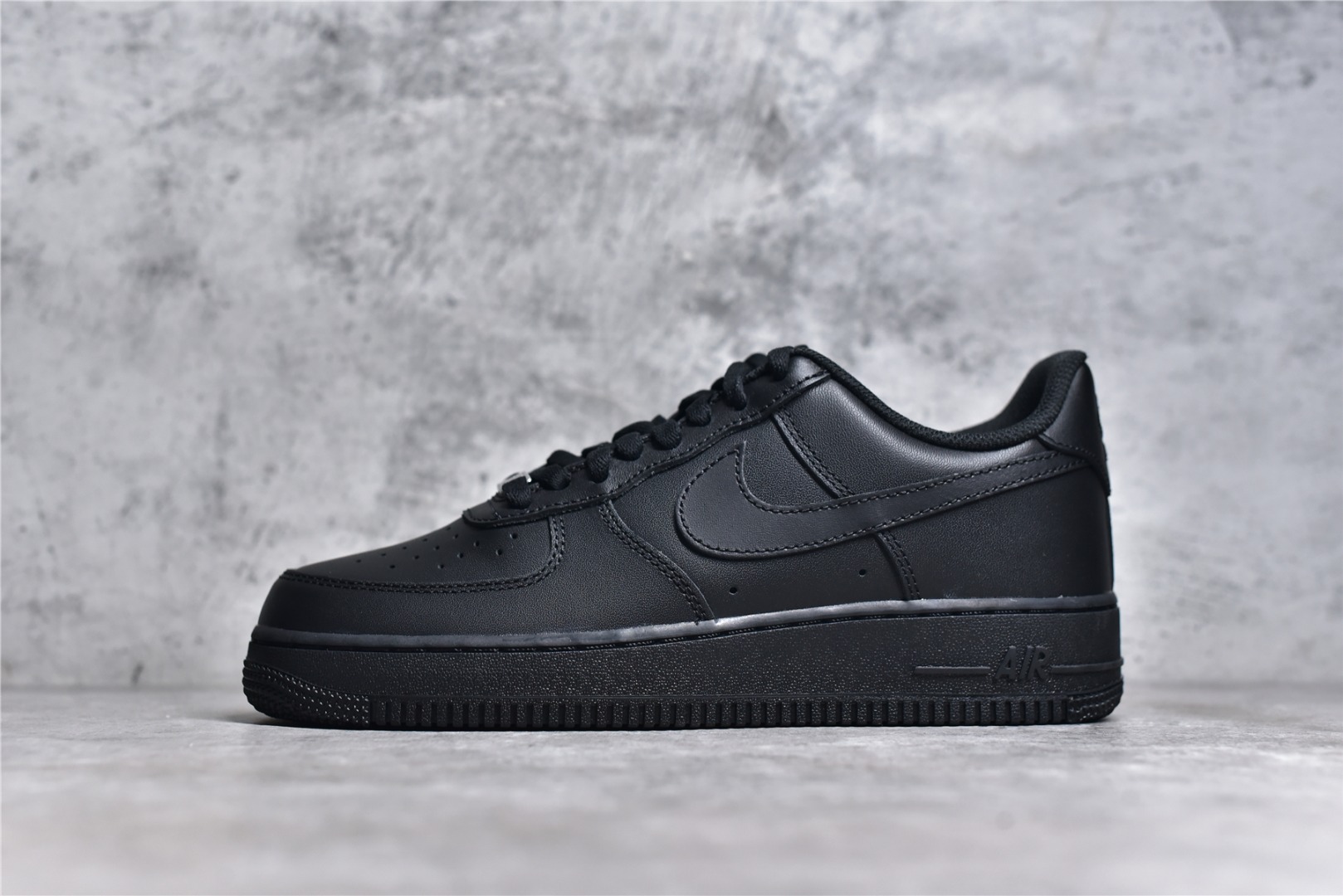 NIKE AIR FORCE 1 LOW '07 BLACK BLACK CW2288-001