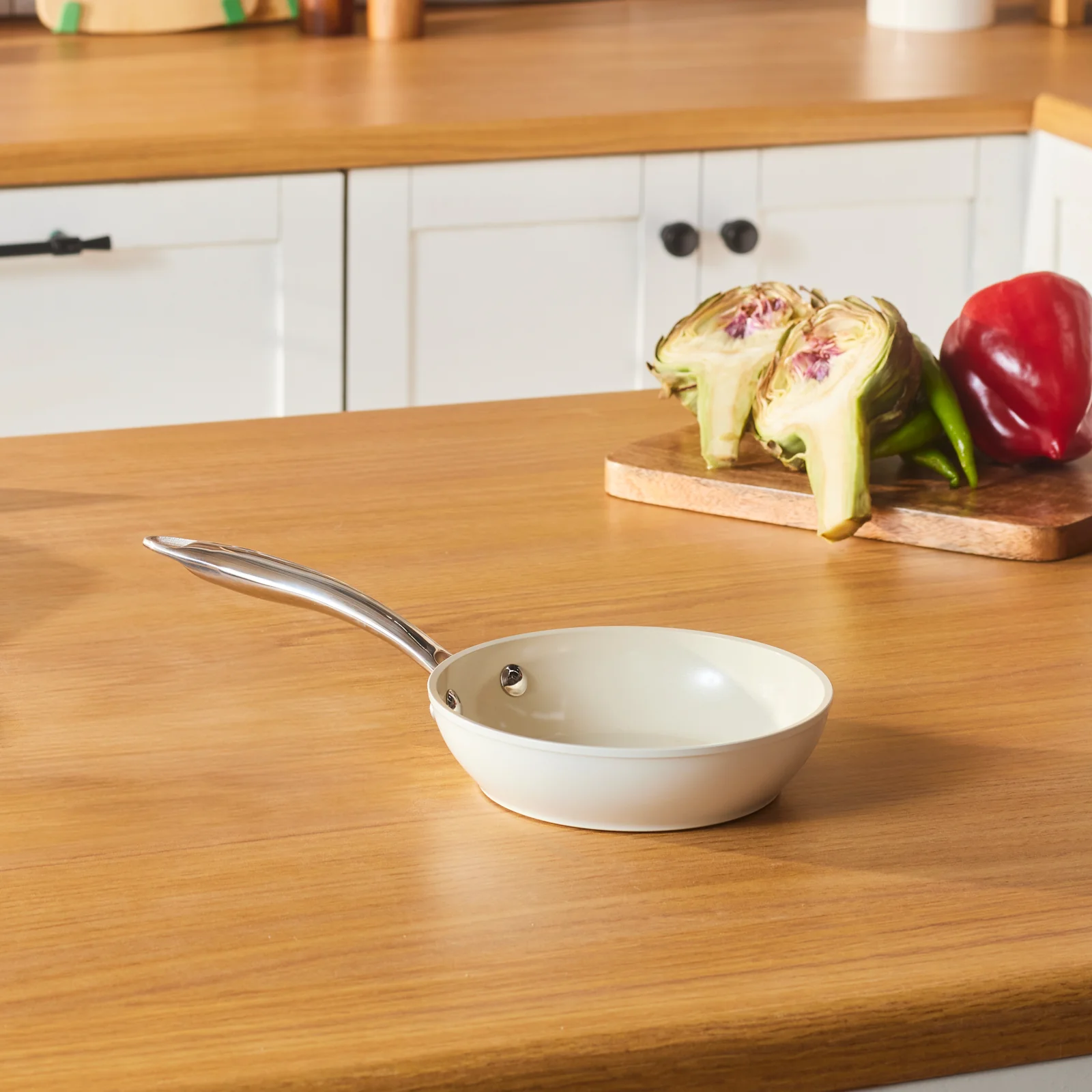 Karaca Swiss Crystal Almond Cream, Poêle, 16cm