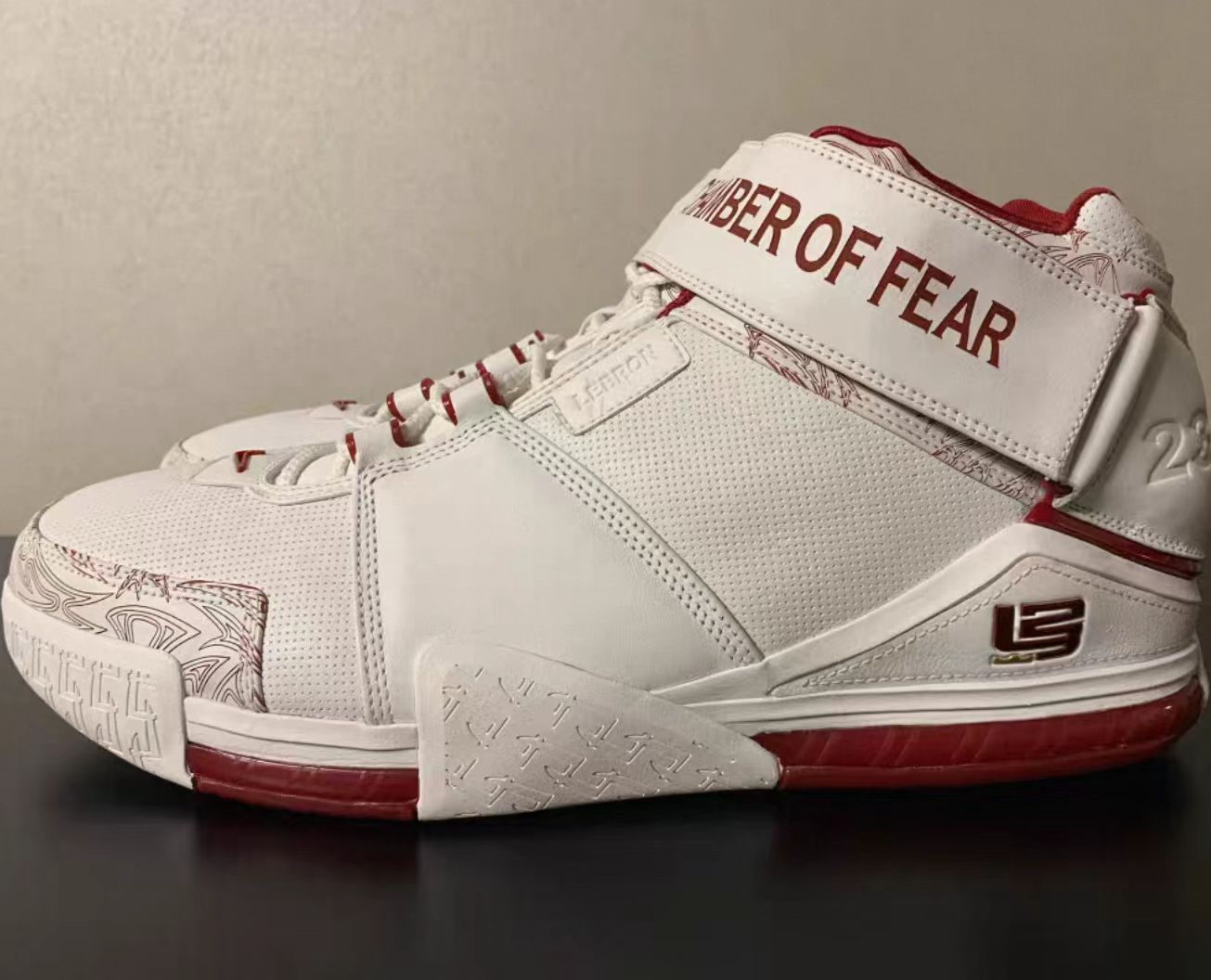 Nike Zoom LeBron 2 Colorway: Chamber of Fear White Red
