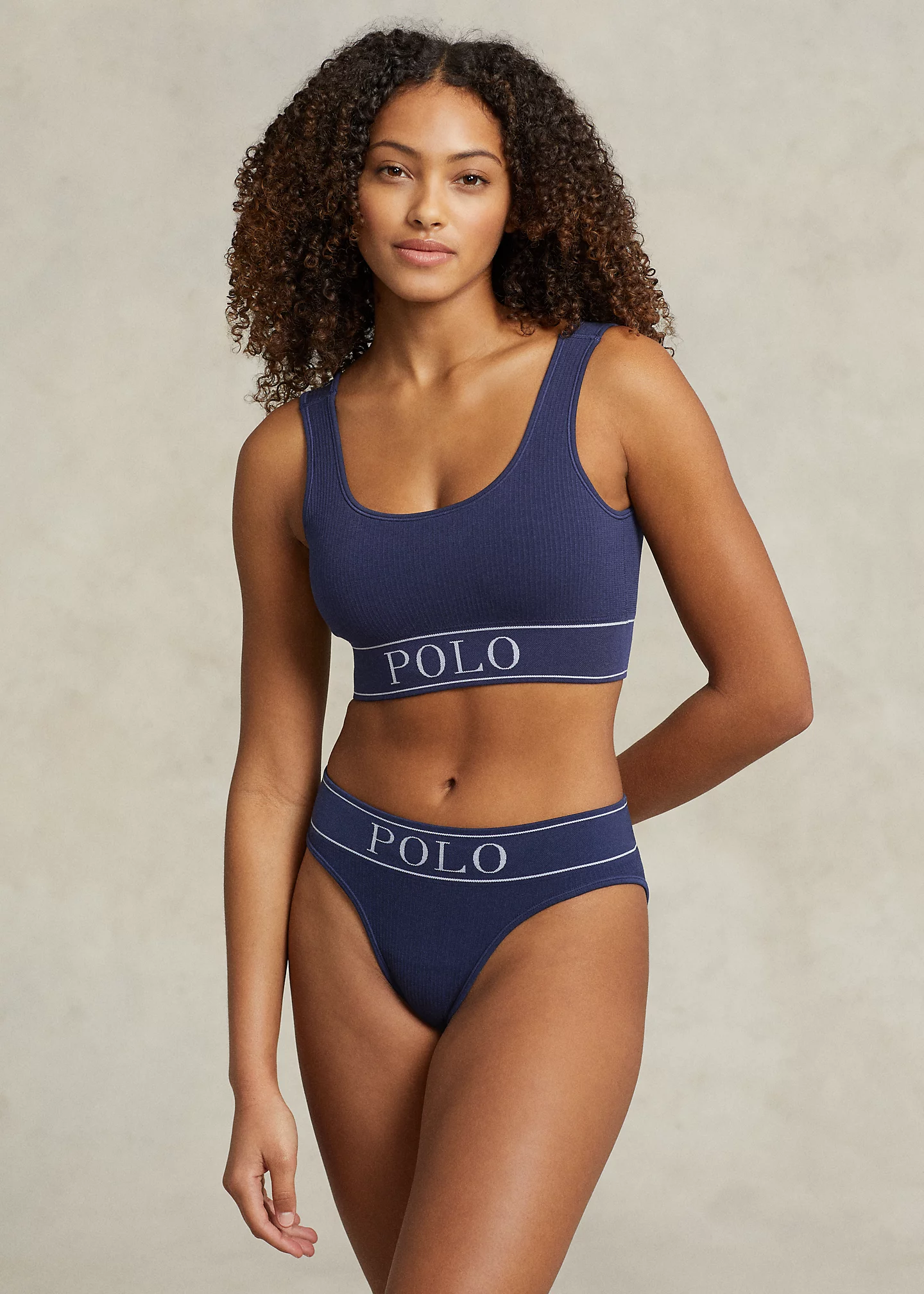 Logo Seamless Modern Brief