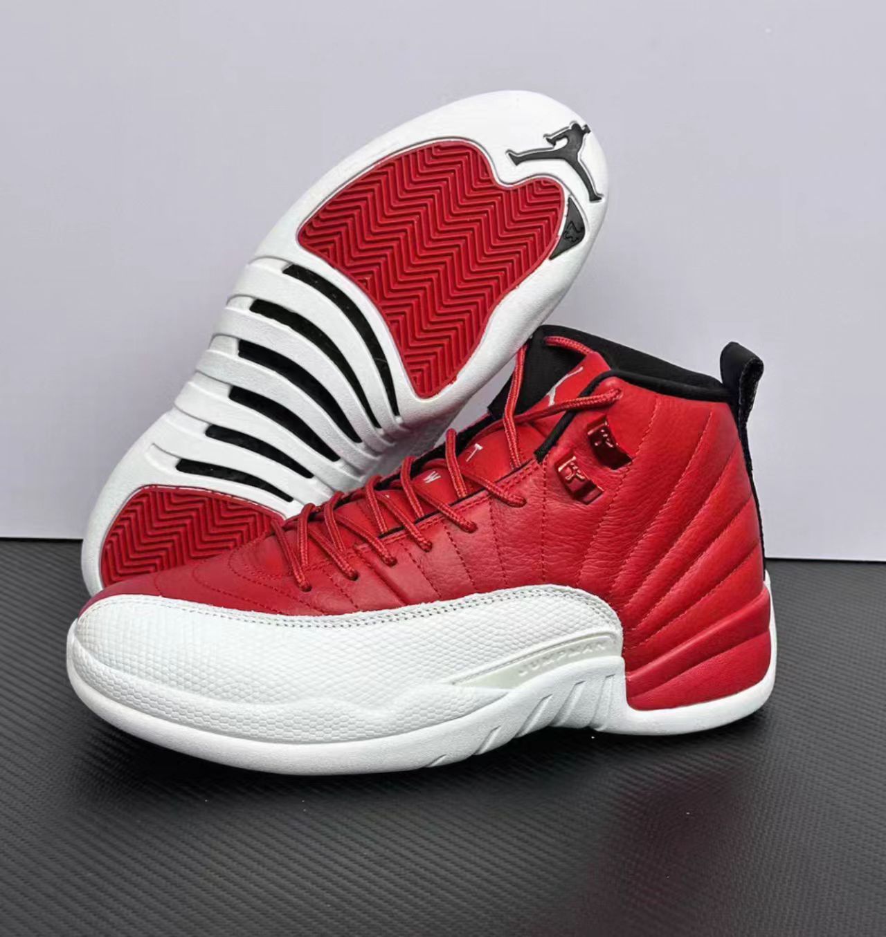 Air Jordan 12 Retro "Gym Red"