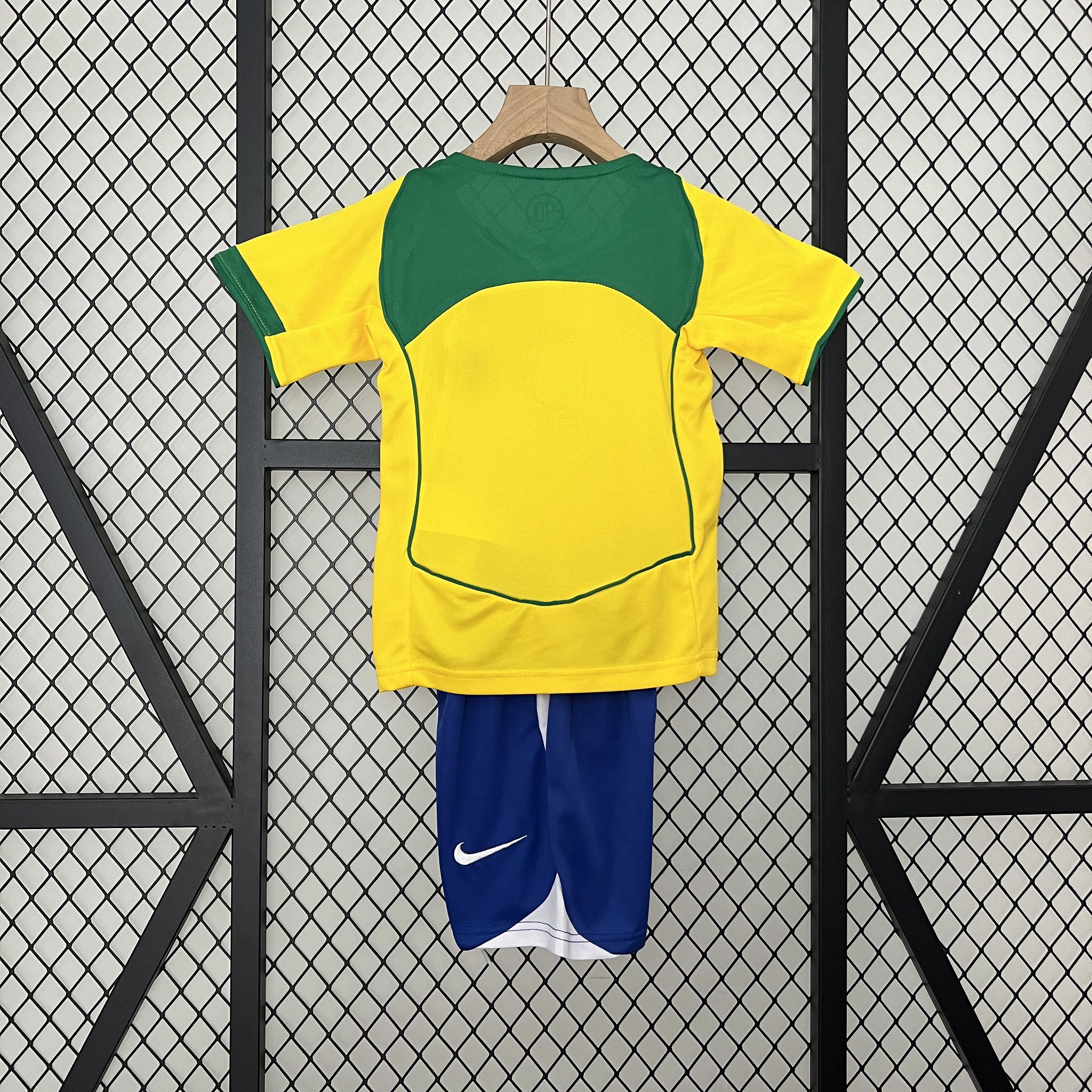 Brazil Retro Jersey Home Uniform Kids Kit Jersey+Shorts 2004