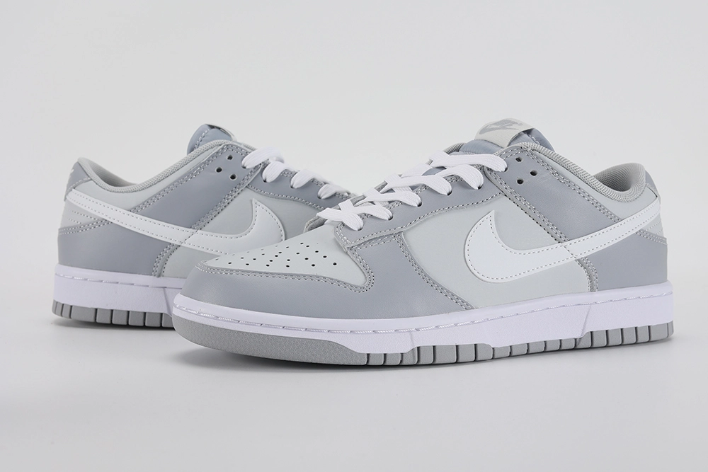 Dunk Low 'Pure Platinum Wolf Grey'