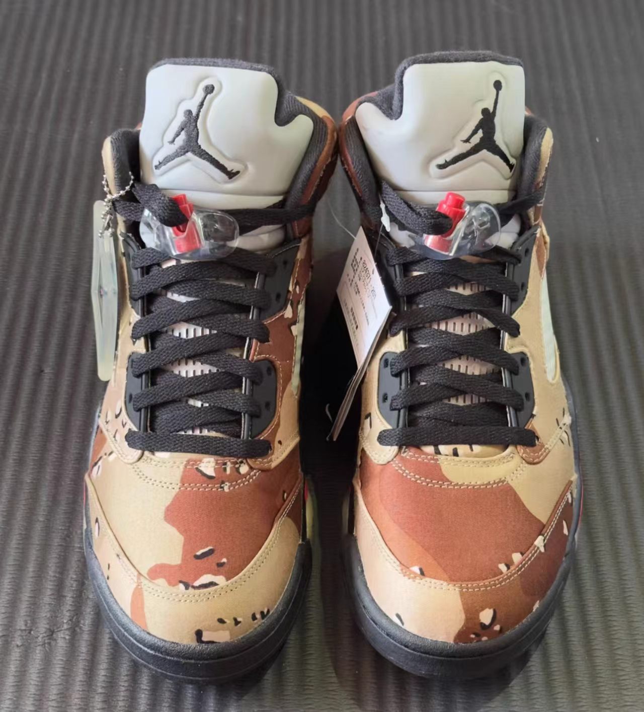 Air Jordan 5 Retro "Supreme"