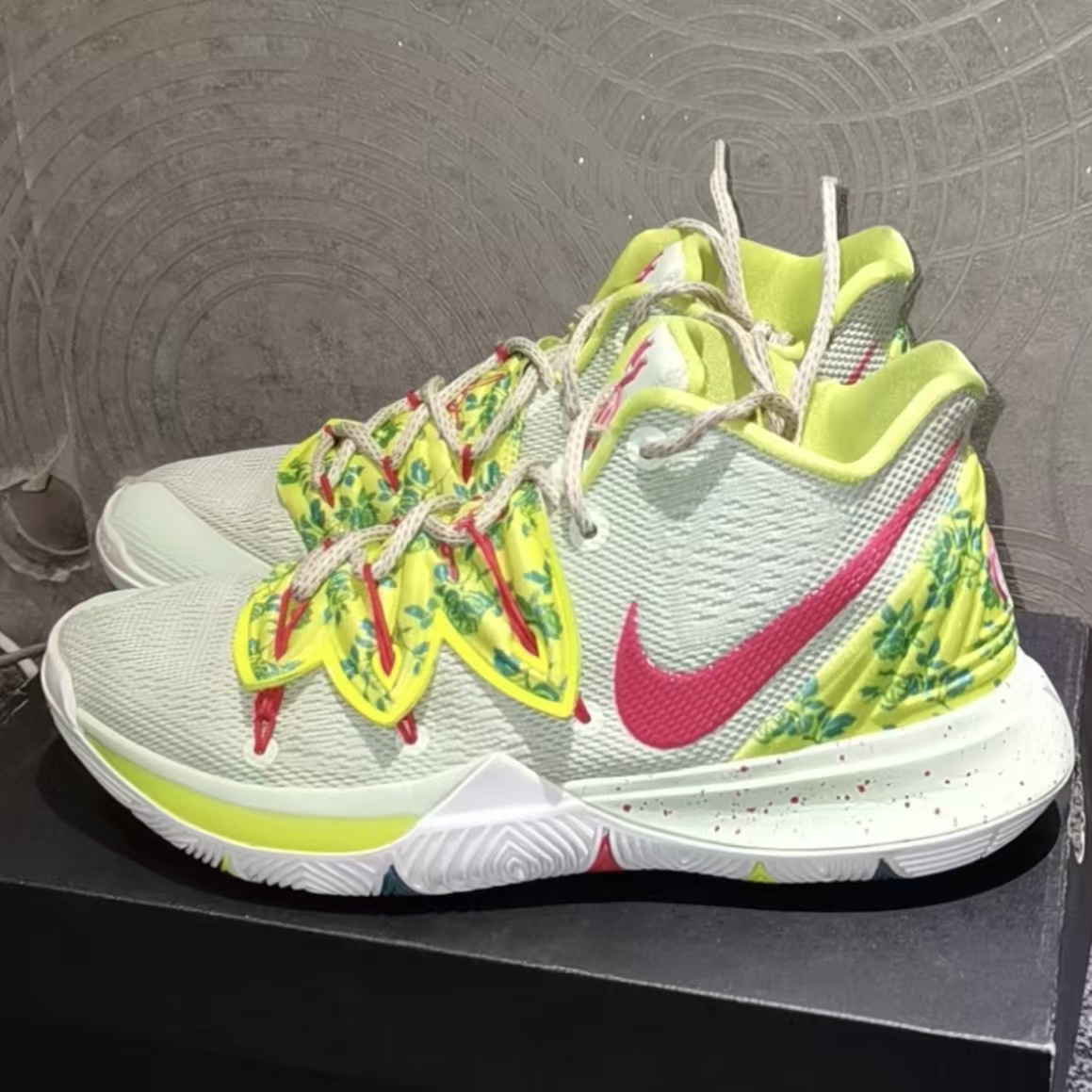 Nike Kyrie 5 