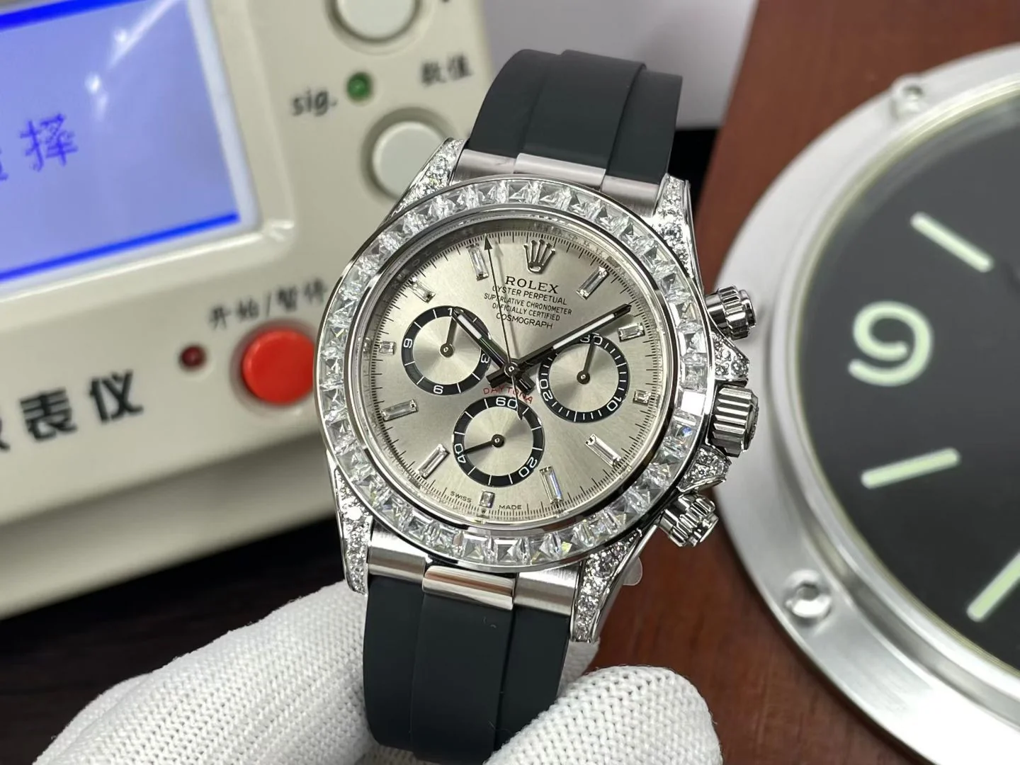 Custom Daytona T-Square Diamond Bezel