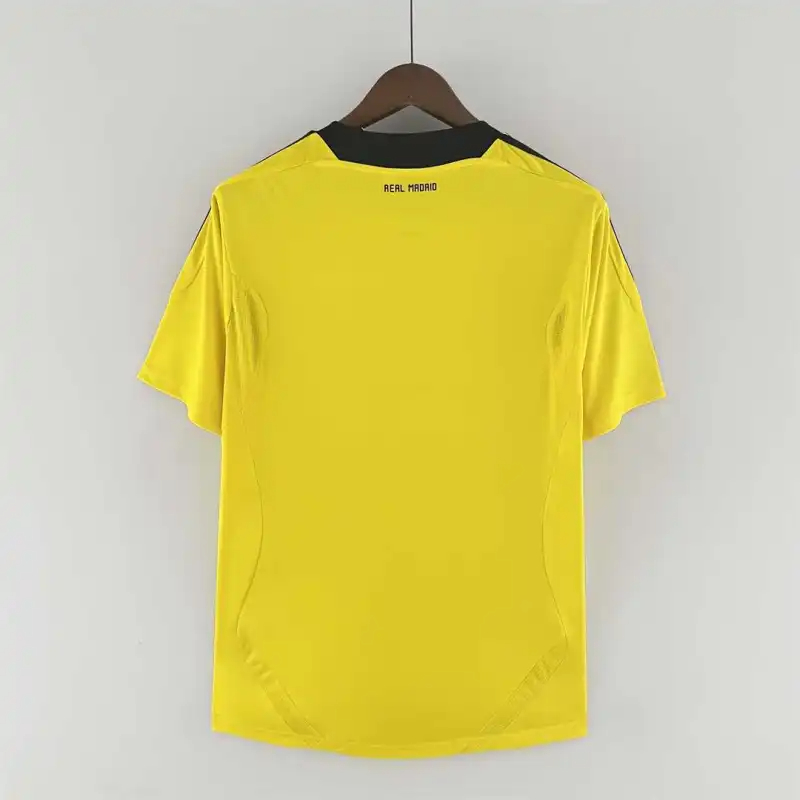 Real Madrid Retro Jersey Away Goalkeeper Yellow Soccer Custom Shirt 2011/12