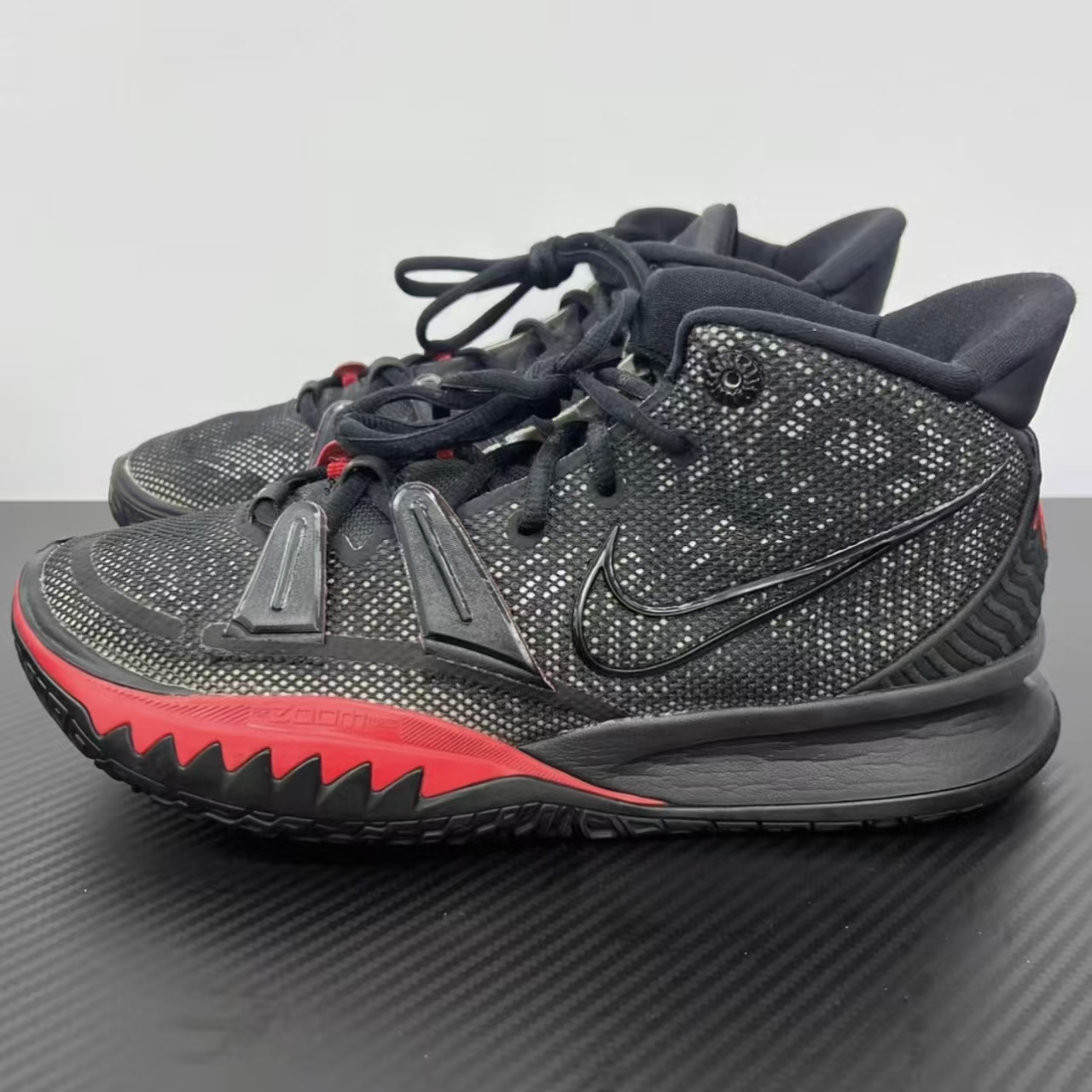 Nike Kyrie 7 Bred