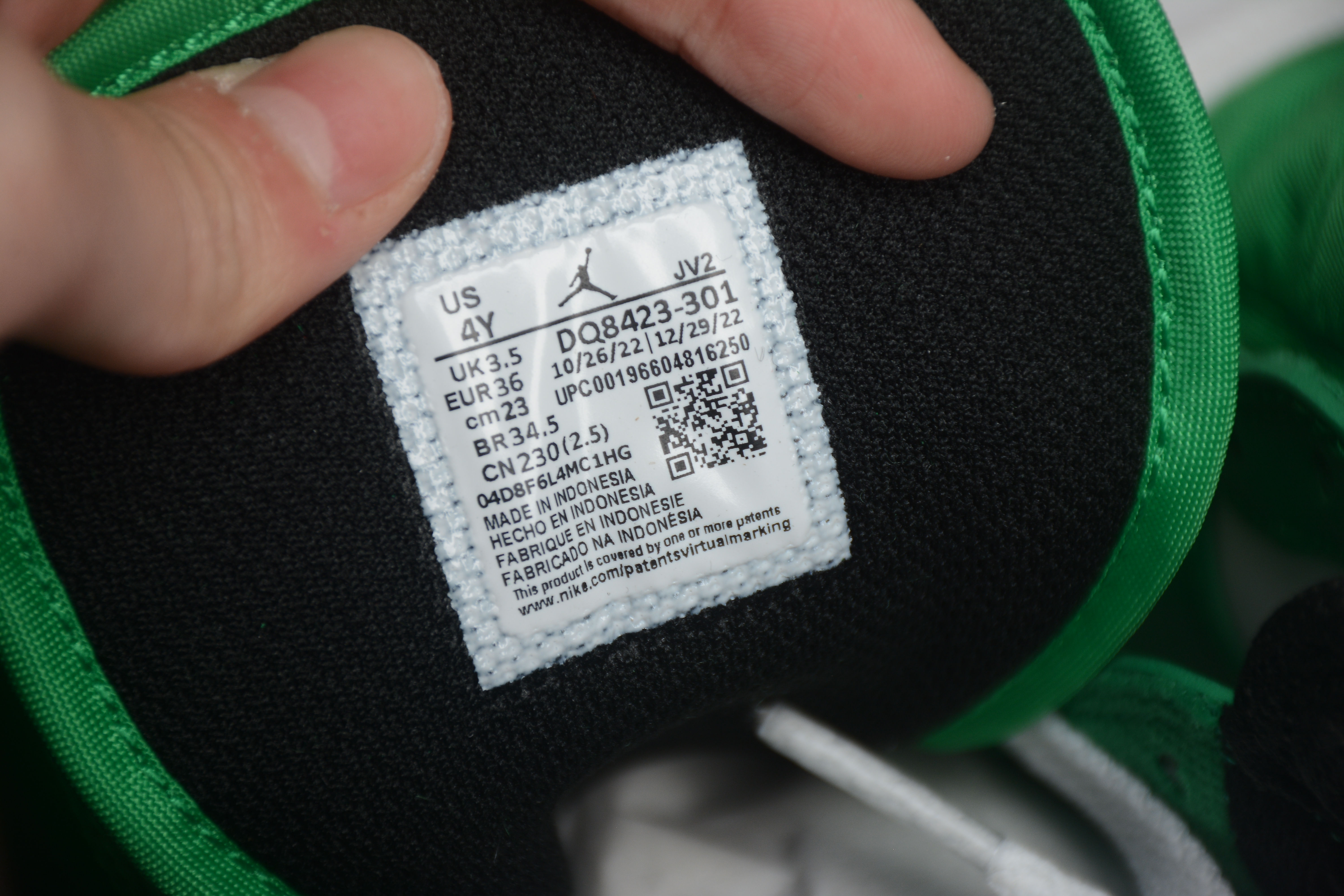 Air Jordan 1 Retro High OG Lucky Green White DQ8423-301