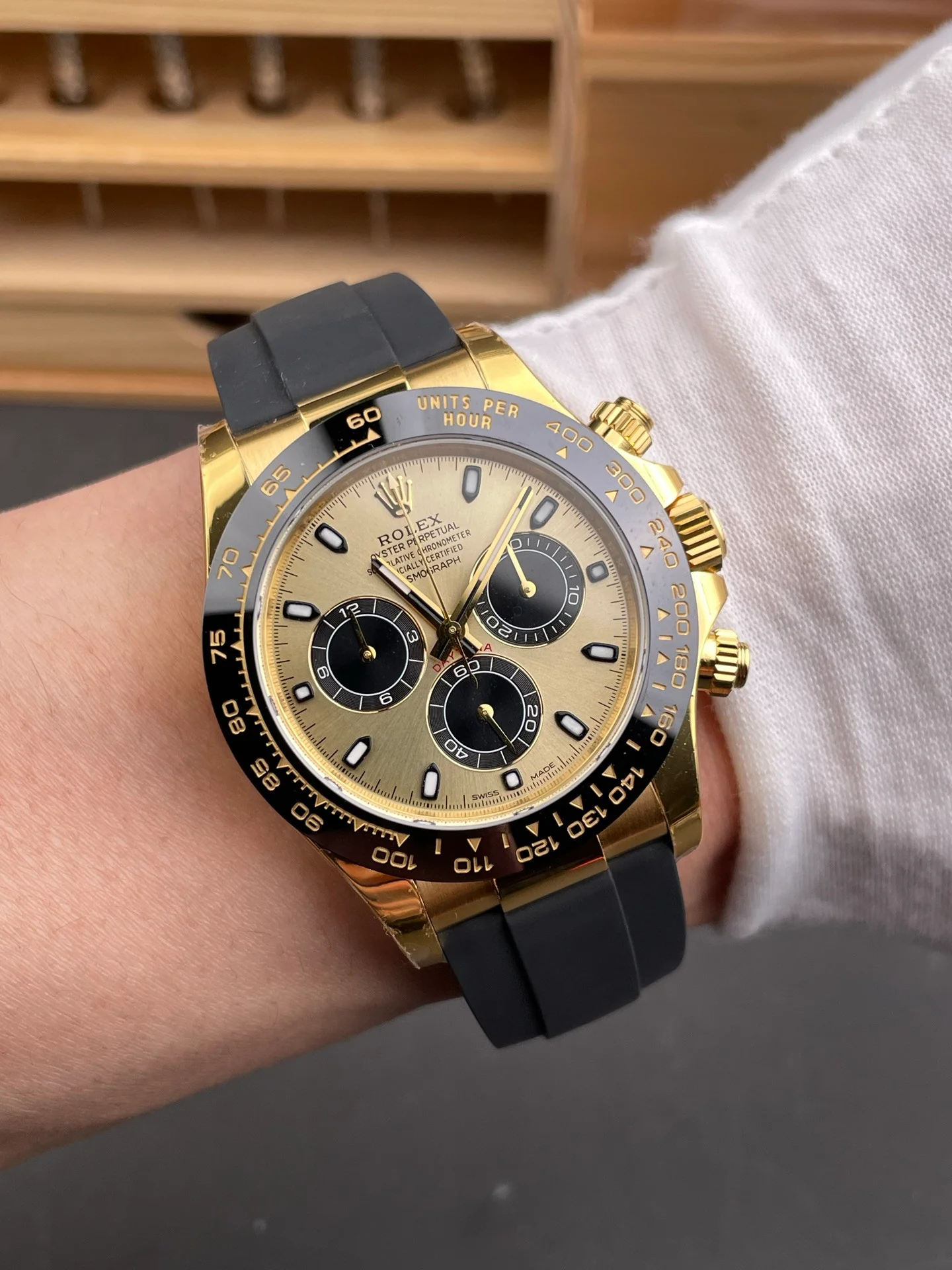 Gold Rubber Daytona M126518LN-0012