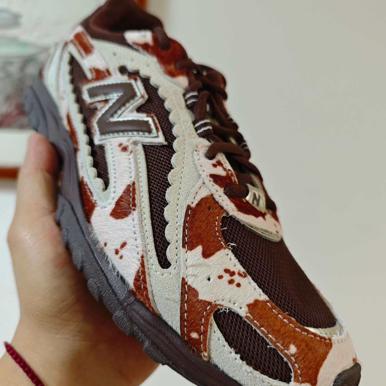 atmos Pink × New Balance 204L 