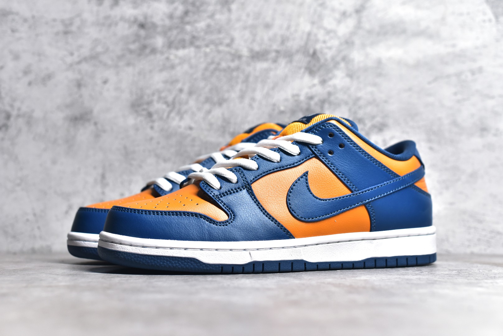 NIKE SB DUNK LOW SUNSET FRENCH BLUE 304292-704