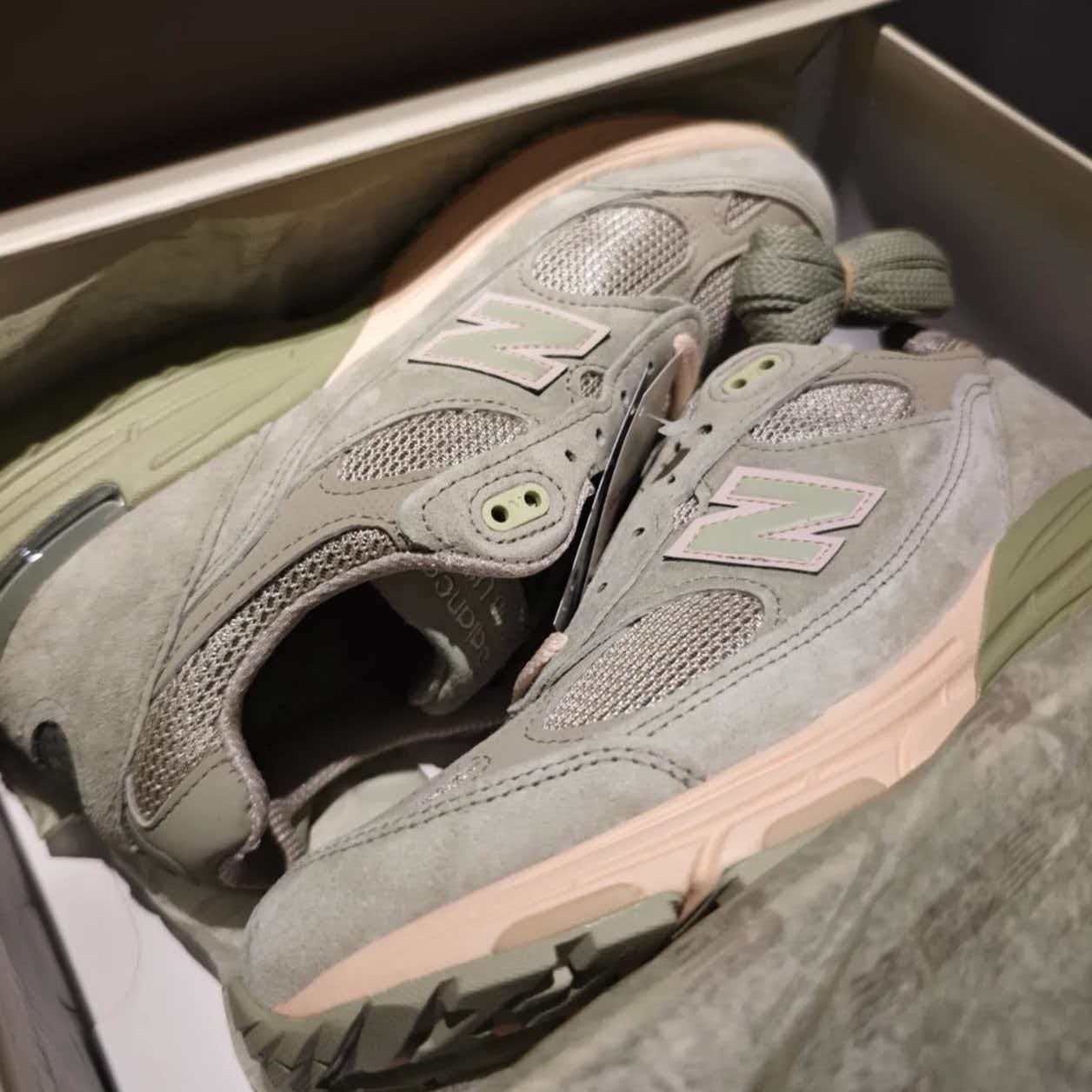 Joe Freshgoods × New Balance 993  'Performance Art - Sage'