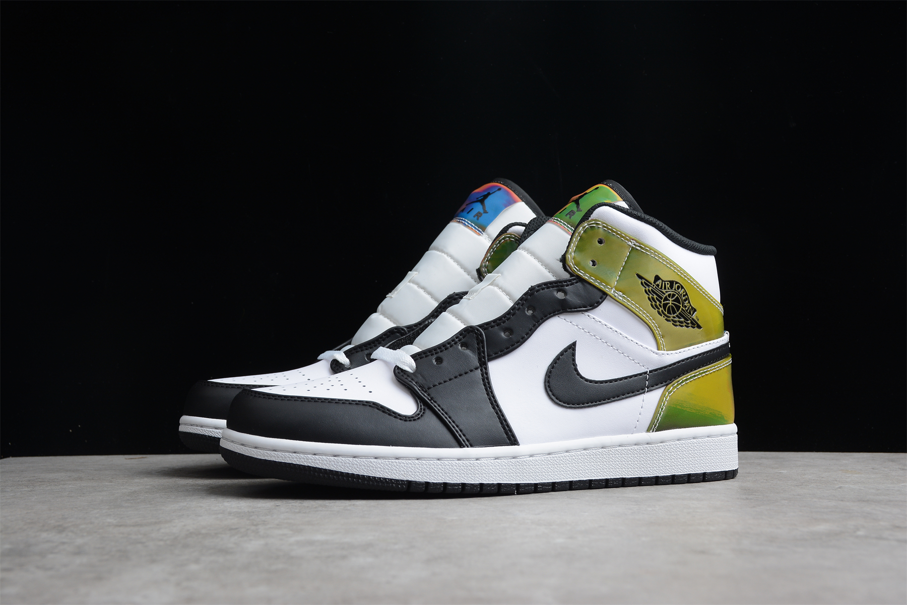 Air Jordan 1 Mid SE Heat Reactive Dutch Green