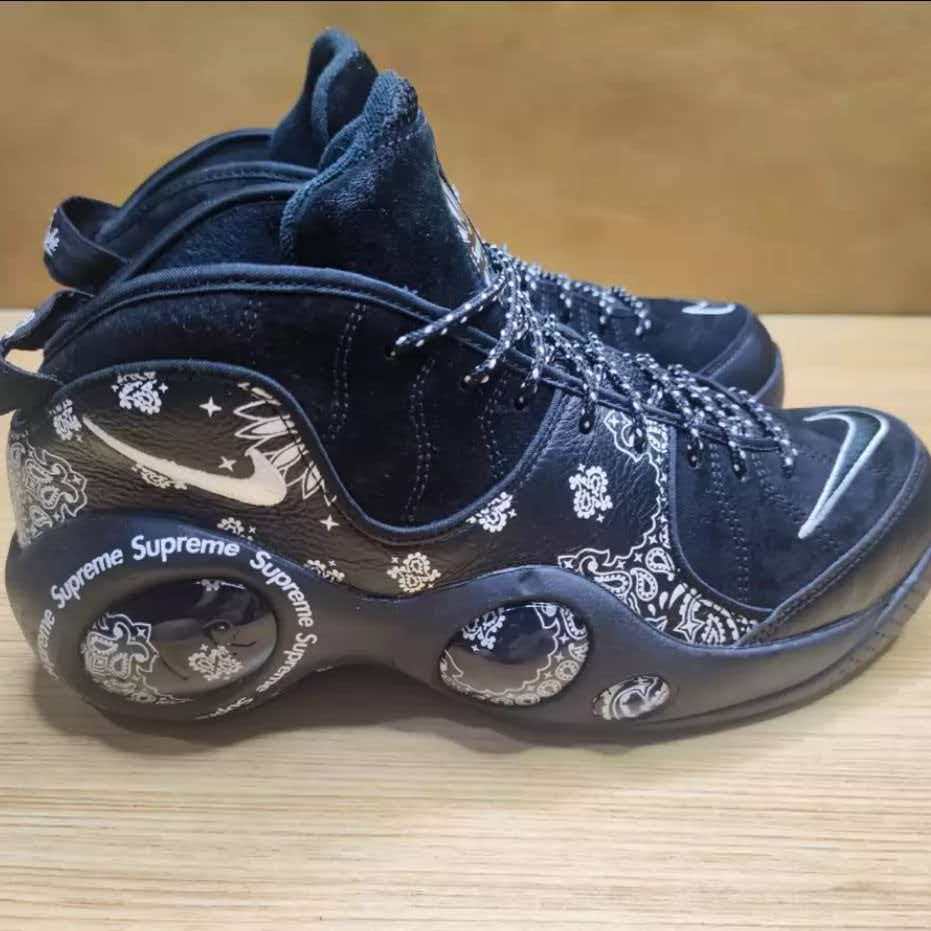 Supreme × Nike Air Zoom Flight 95 SP