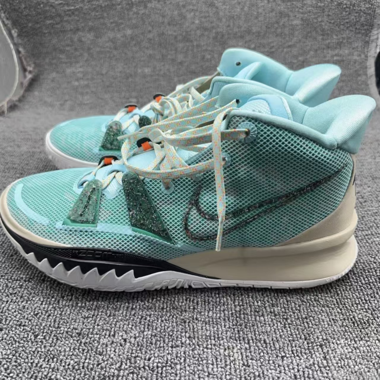 Nike Kyrie 7 