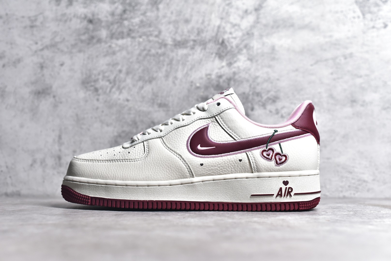 KO NIKE AIR FORCE 1 LOW VALENTINE'S DAY (2023) (W) FD4616-161