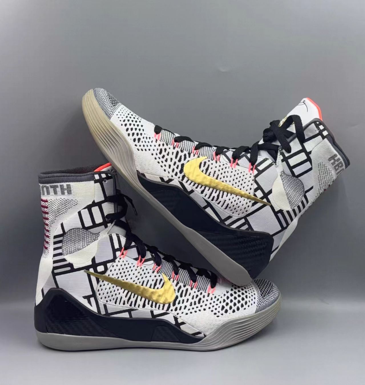 Nike Kobe 9 Elite High "Gold Collection / Mamba Day"