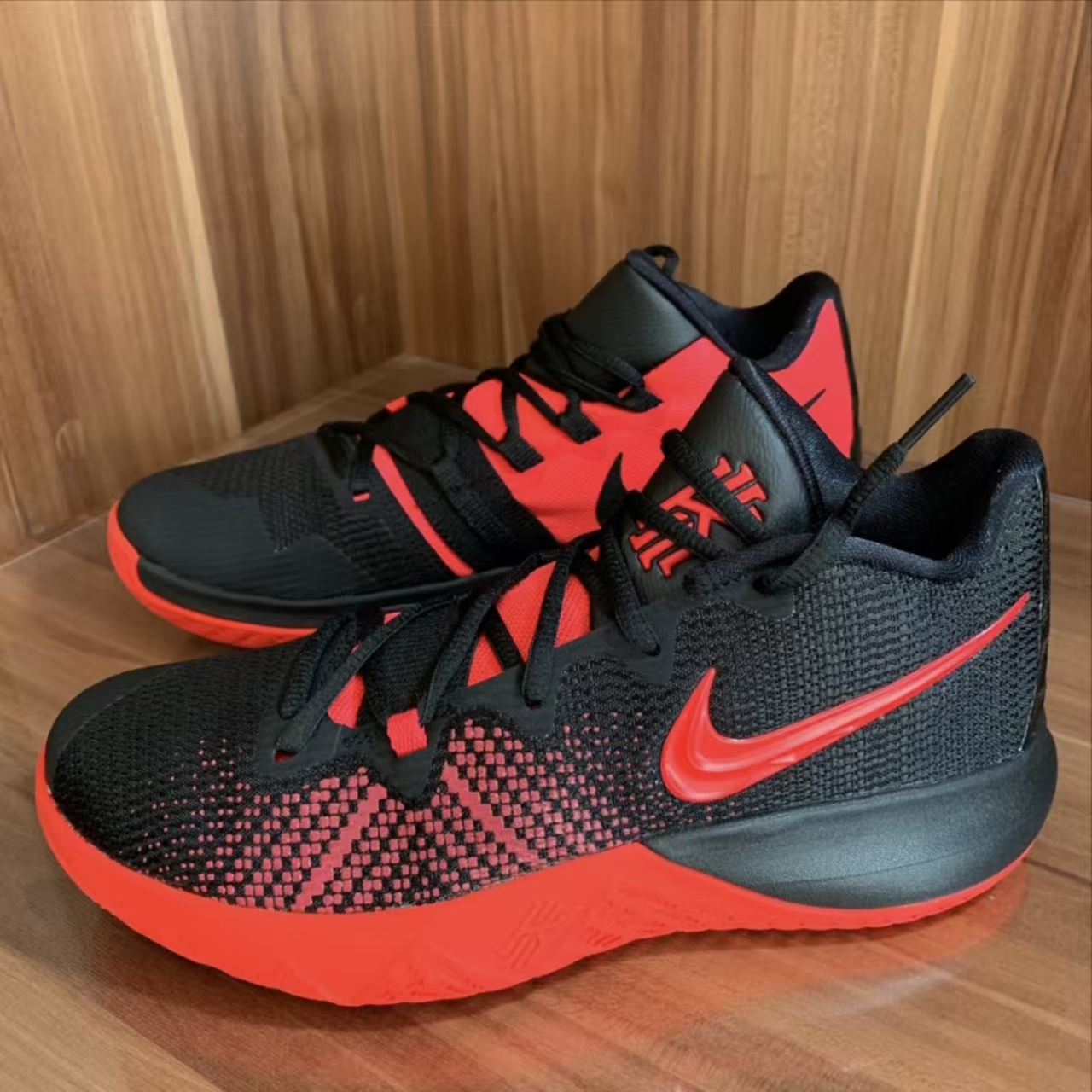Nike Kyrie Flytrap 1 AA7071-600 Black Red