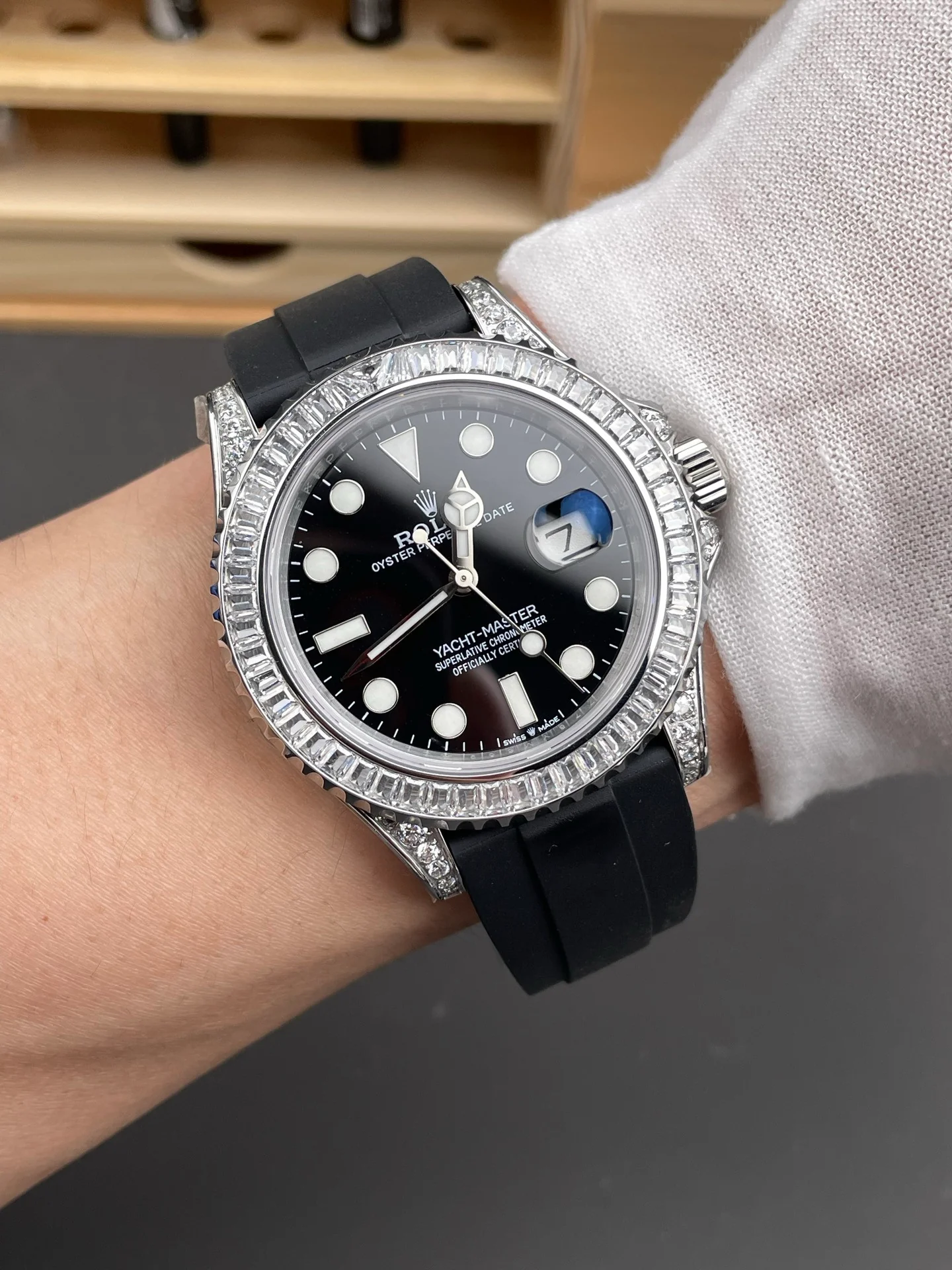Full Diamond Bezel White Gold Yacht-Master