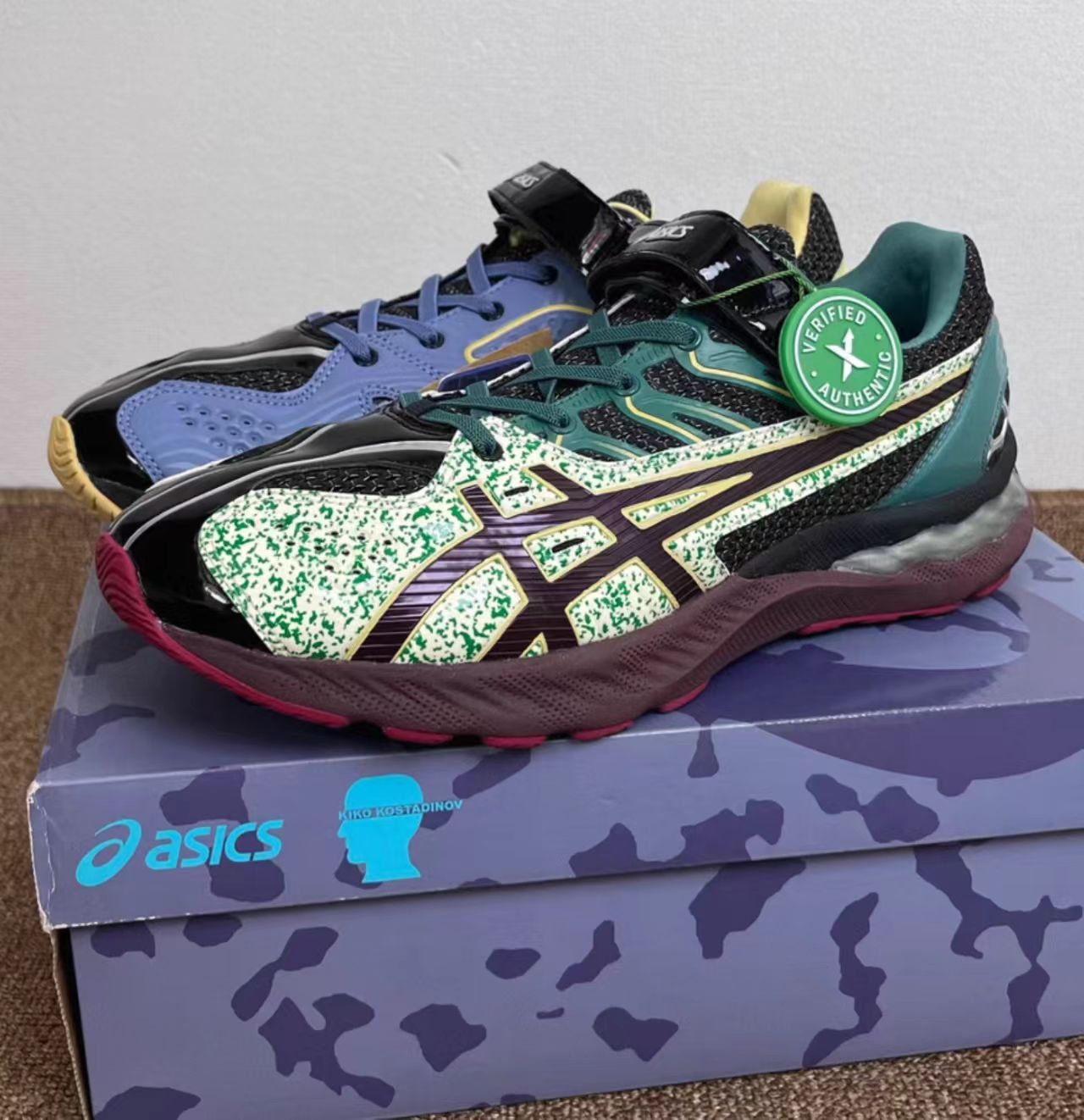 ASICS Gel-Nimbus Blue Black Yellow Velcro