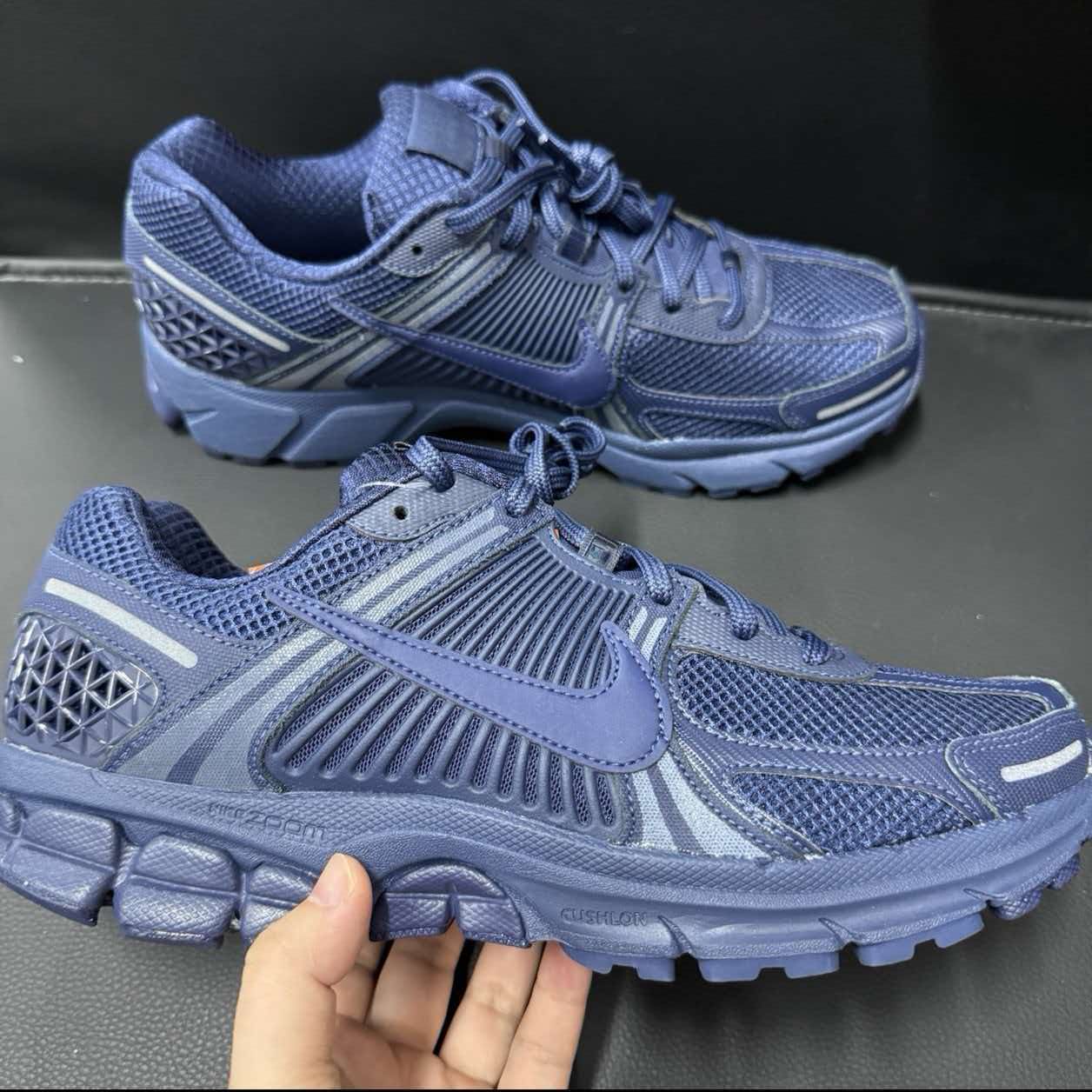 Nike Zoom Vomero 5