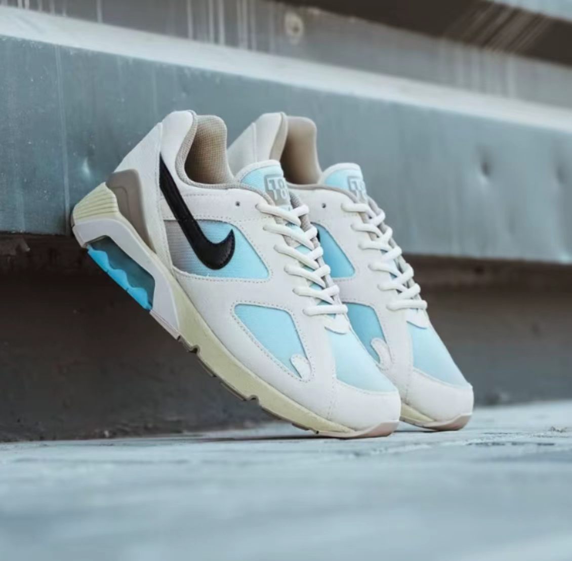 Nike Air Max 180 Light Khaki Psychic Blue