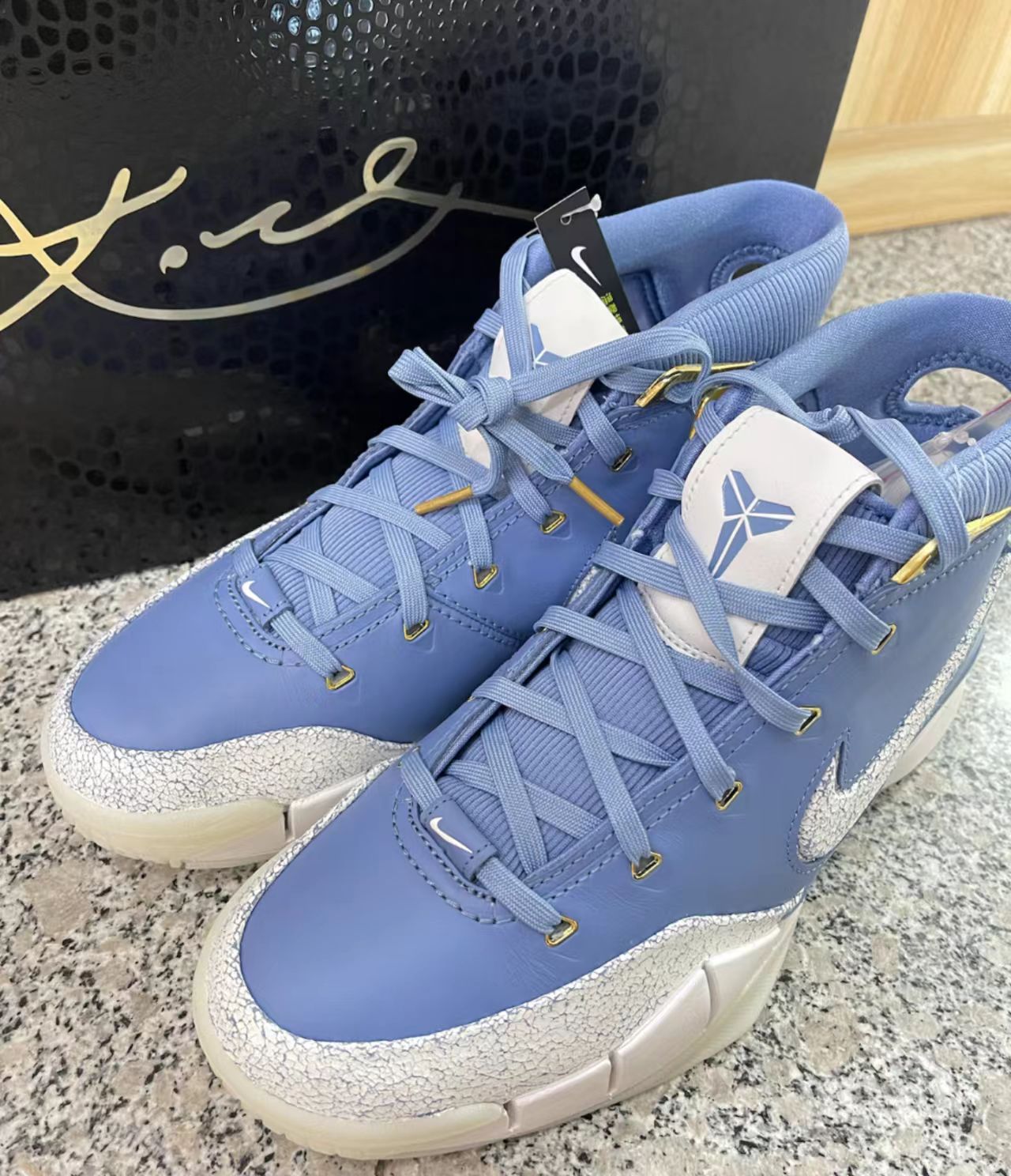 Nike Zoom Kobe 1 Protro "Blue Gum"