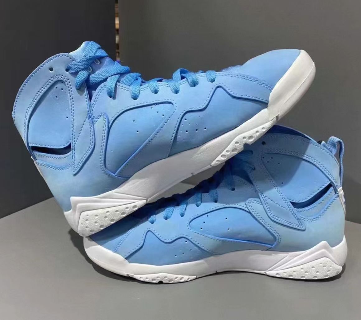 Air Jordan 7 Retro "Pantone"