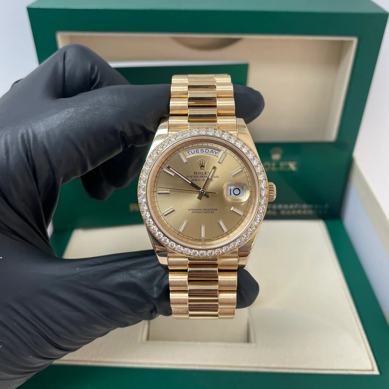 [2026 Mirror Grade]RLX Day-Date 40mm Champaign Dial and Diamond Bezel Yellow Gold President Bracelet 228348RBR-0008