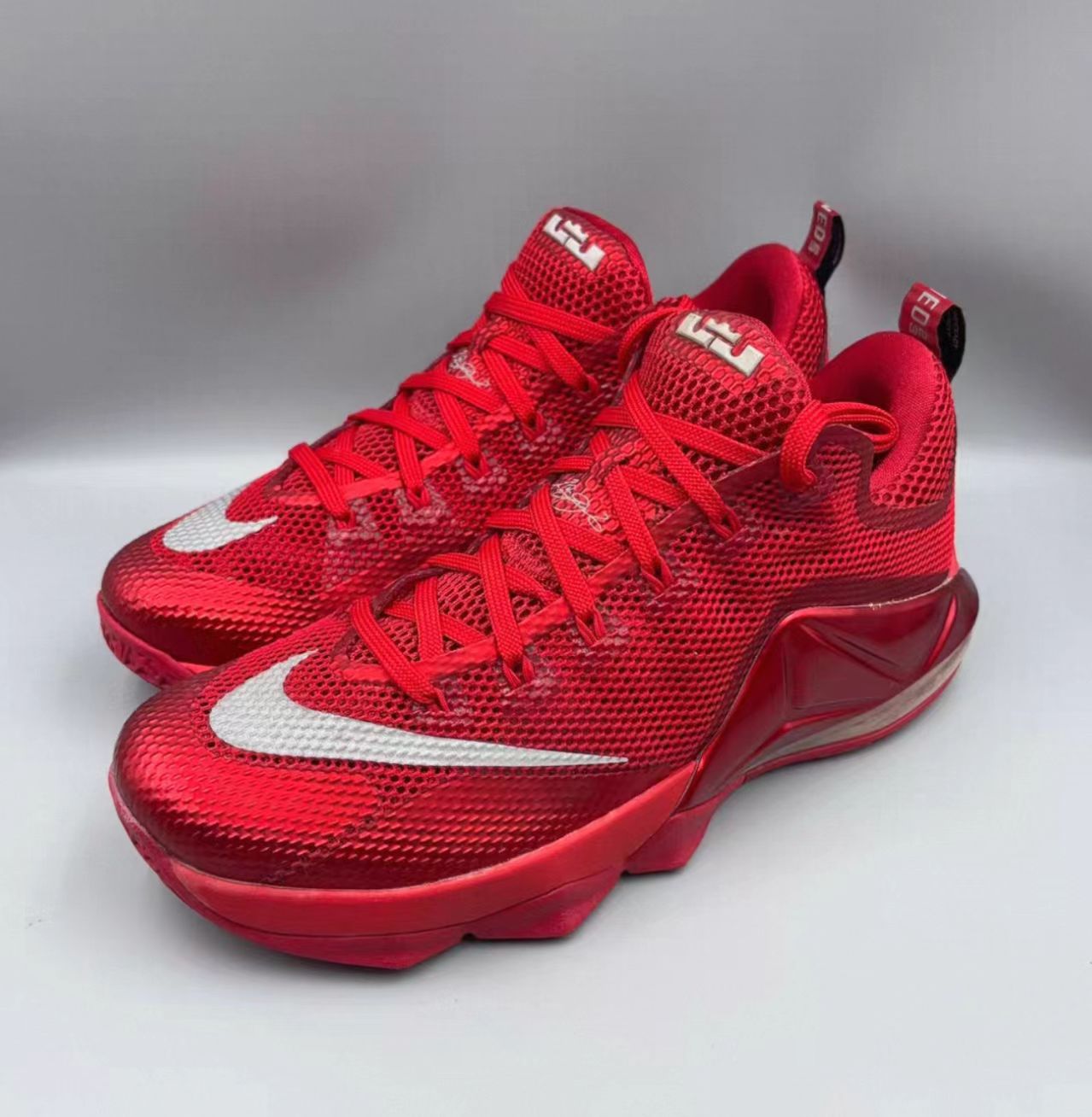 Nike LeBron 12 Low Red